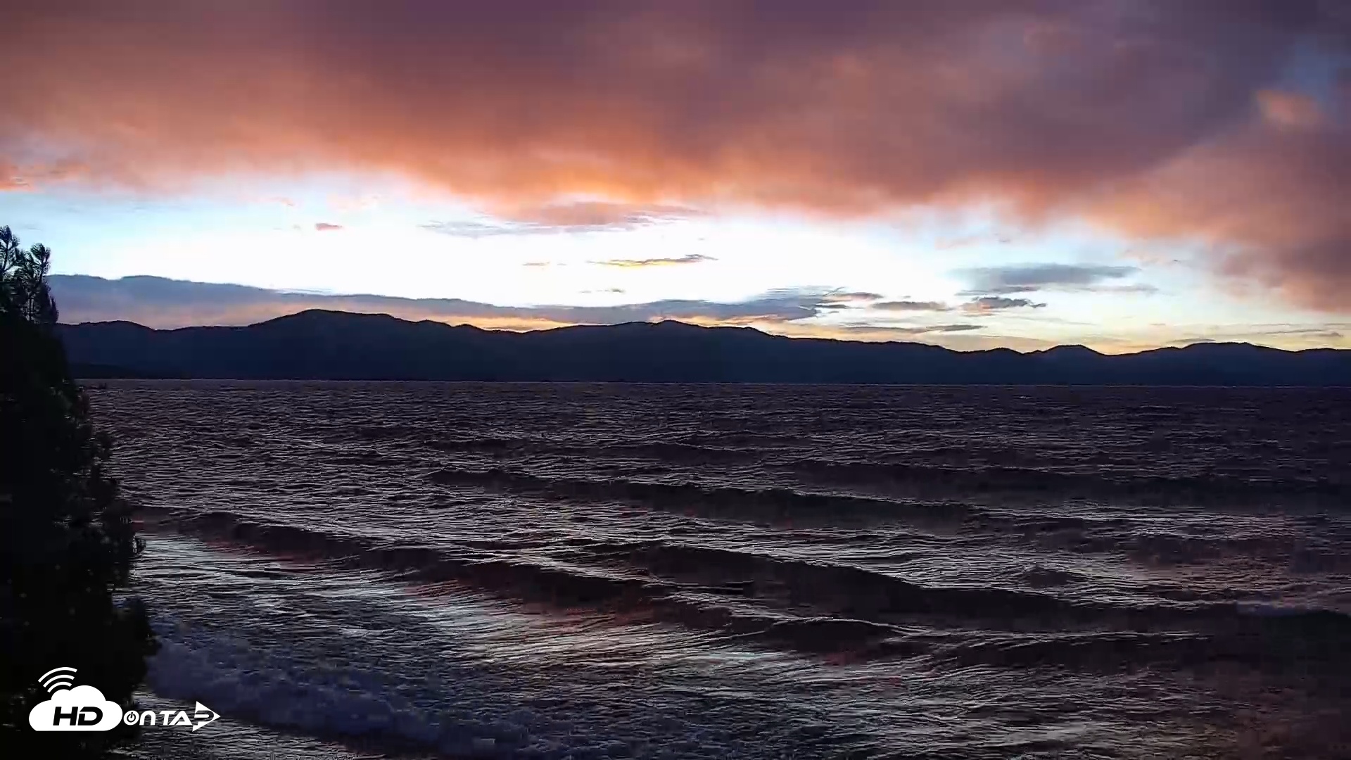 Snapshot of Garwoods Grill and Pier Live Cam taken Nov 5, 2025, 6:28am PST