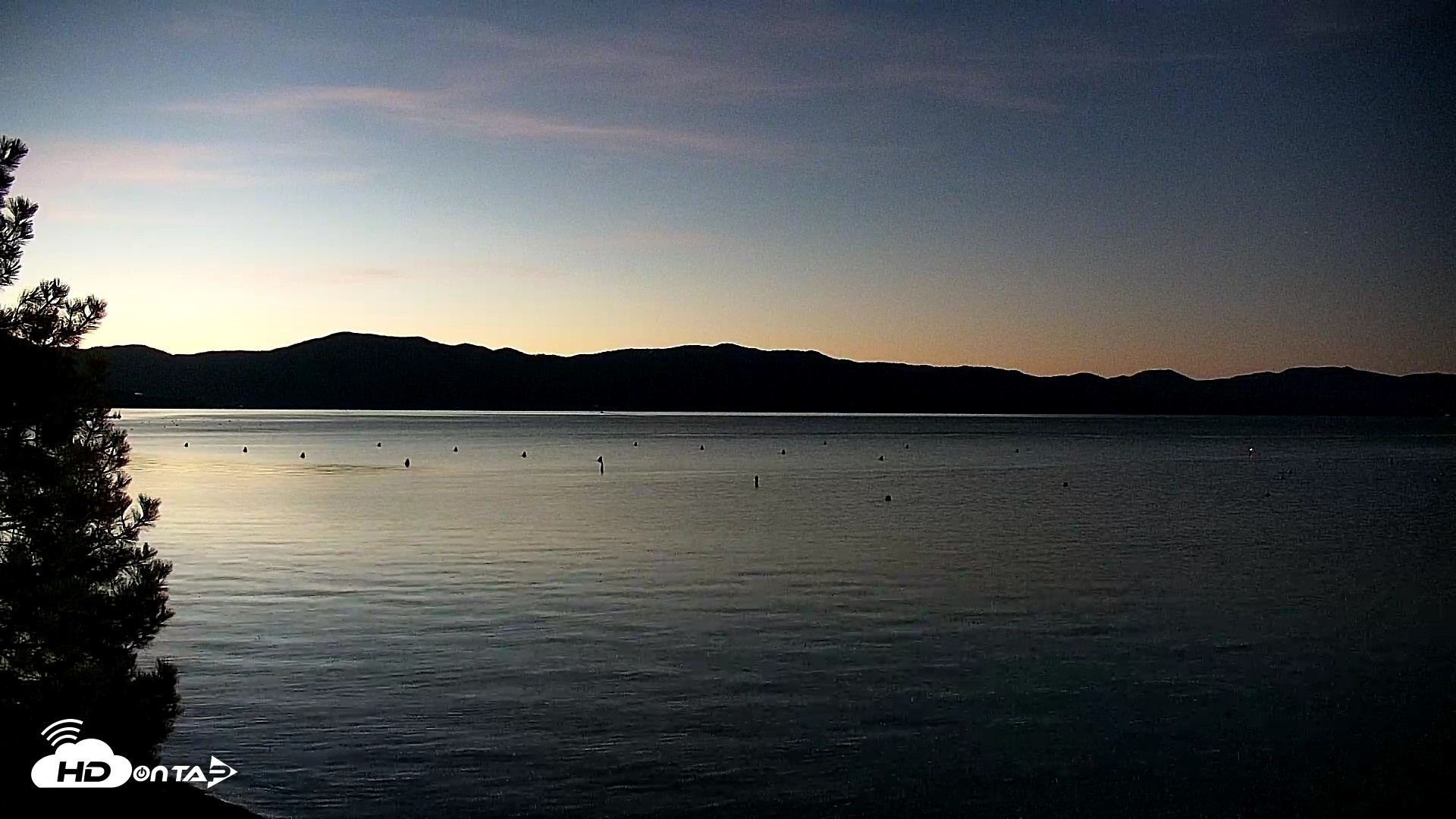 Snapshot of Garwoods Grill and Pier Live Cam taken May 15, 2026, 5:08am PDT
