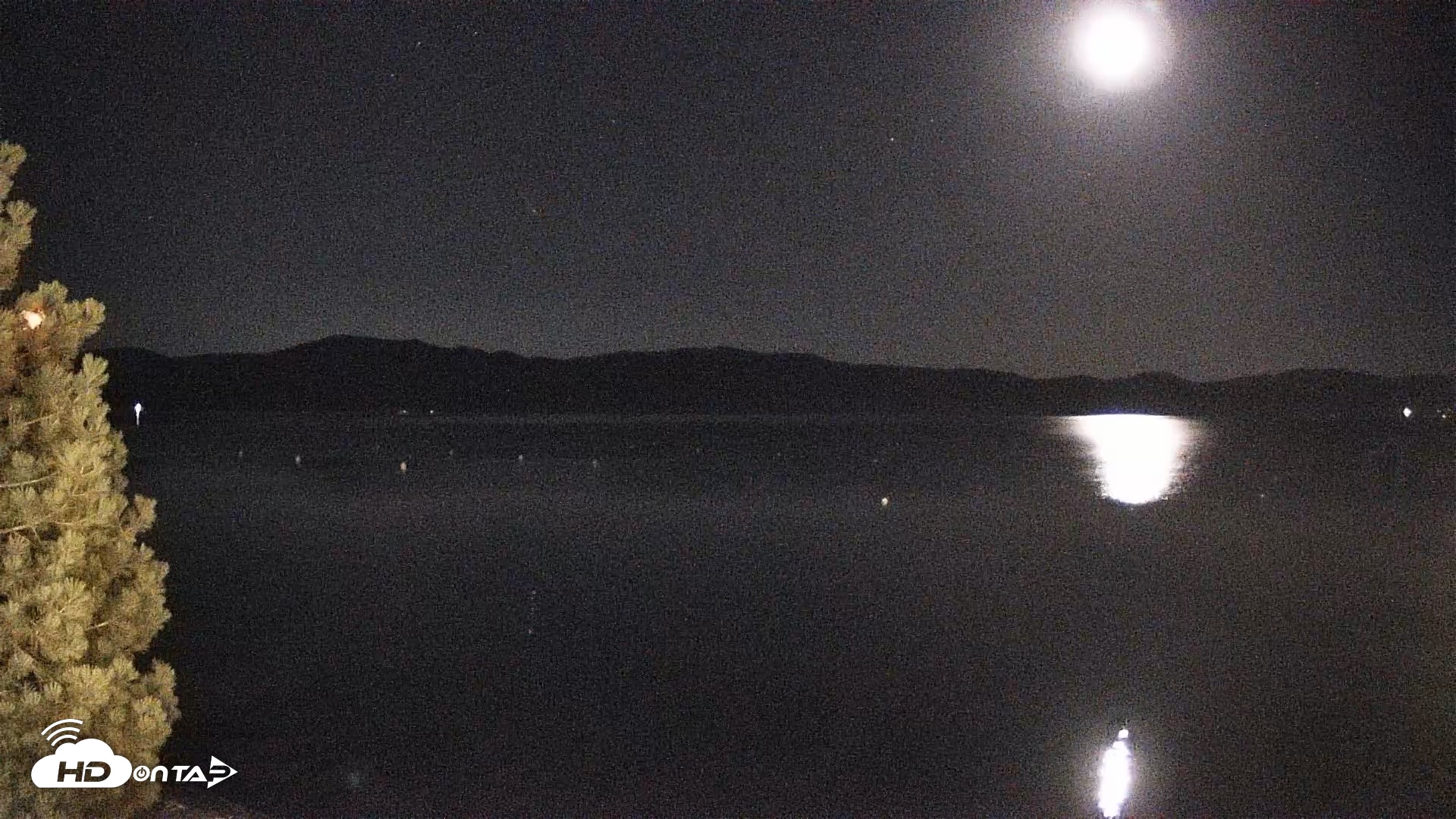 Snapshot of Garwoods Grill and Pier Live Cam taken May 9, 2026, 3:36am PDT