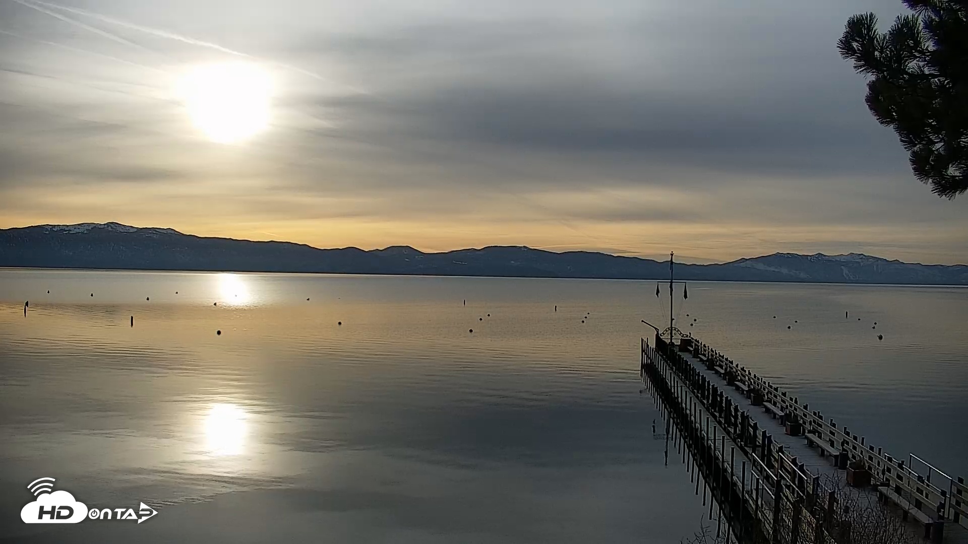 Snapshot of Garwoods Grill and Pier Live Cam taken Jan 31, 2026, 8:06am PST