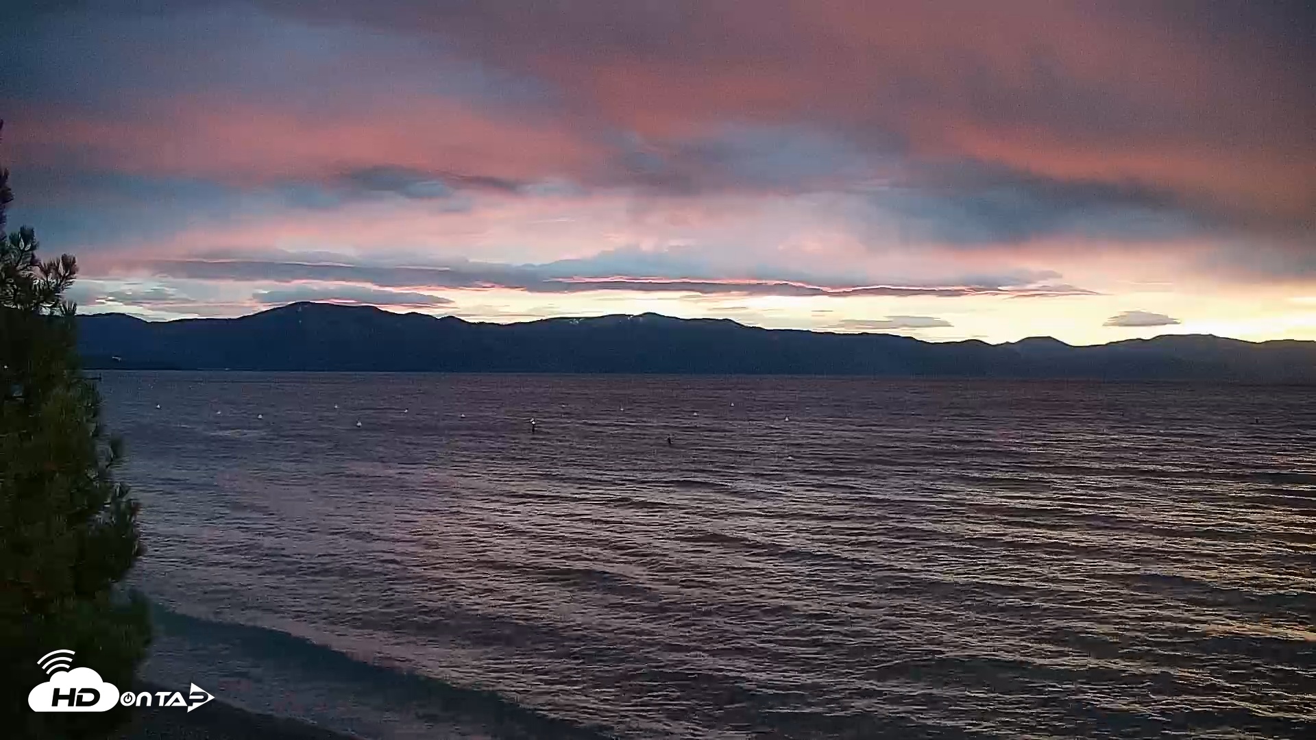 Snapshot of Garwoods Grill and Pier Live Cam taken Oct 25, 2025, 7:02am PDT