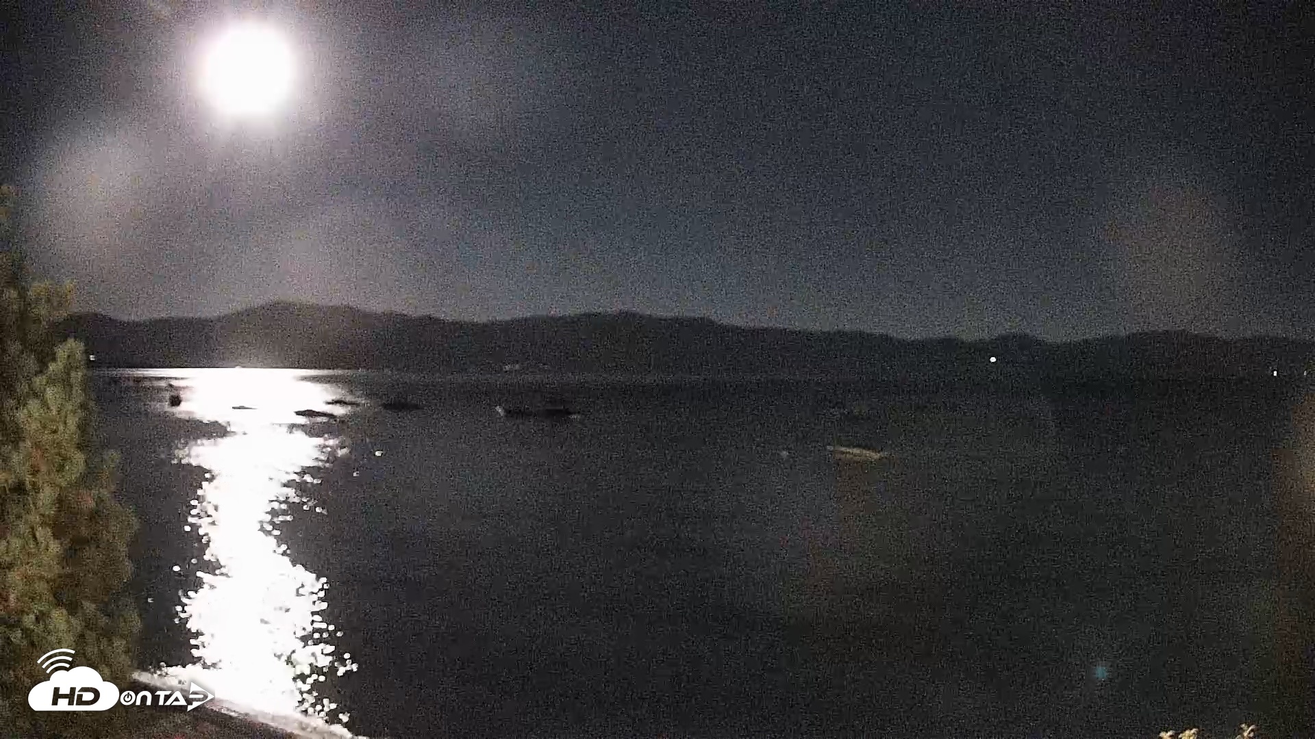 Snapshot of Garwoods Grill and Pier Live Cam taken Aug 29, 2026, 9:28pm PDT
