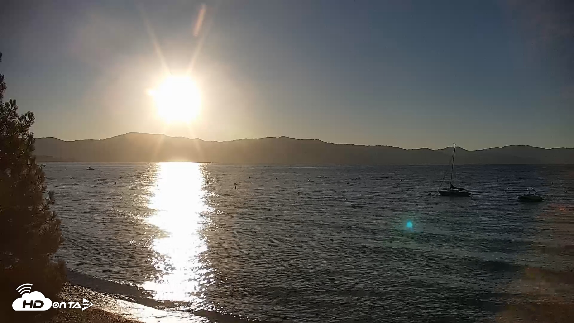 Snapshot of Garwoods Grill and Pier Live Cam taken Oct 9, 2025, 7:42am PDT