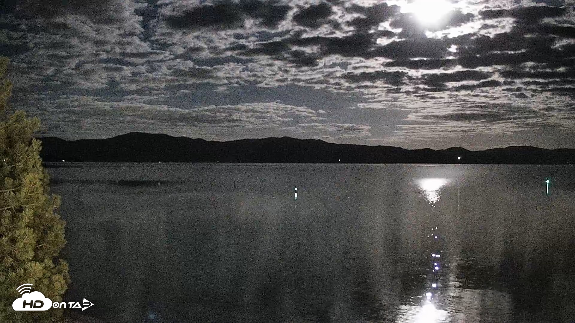 Snapshot of Garwoods Grill and Pier Live Cam taken Apr 30, 2026, 9:03pm PDT