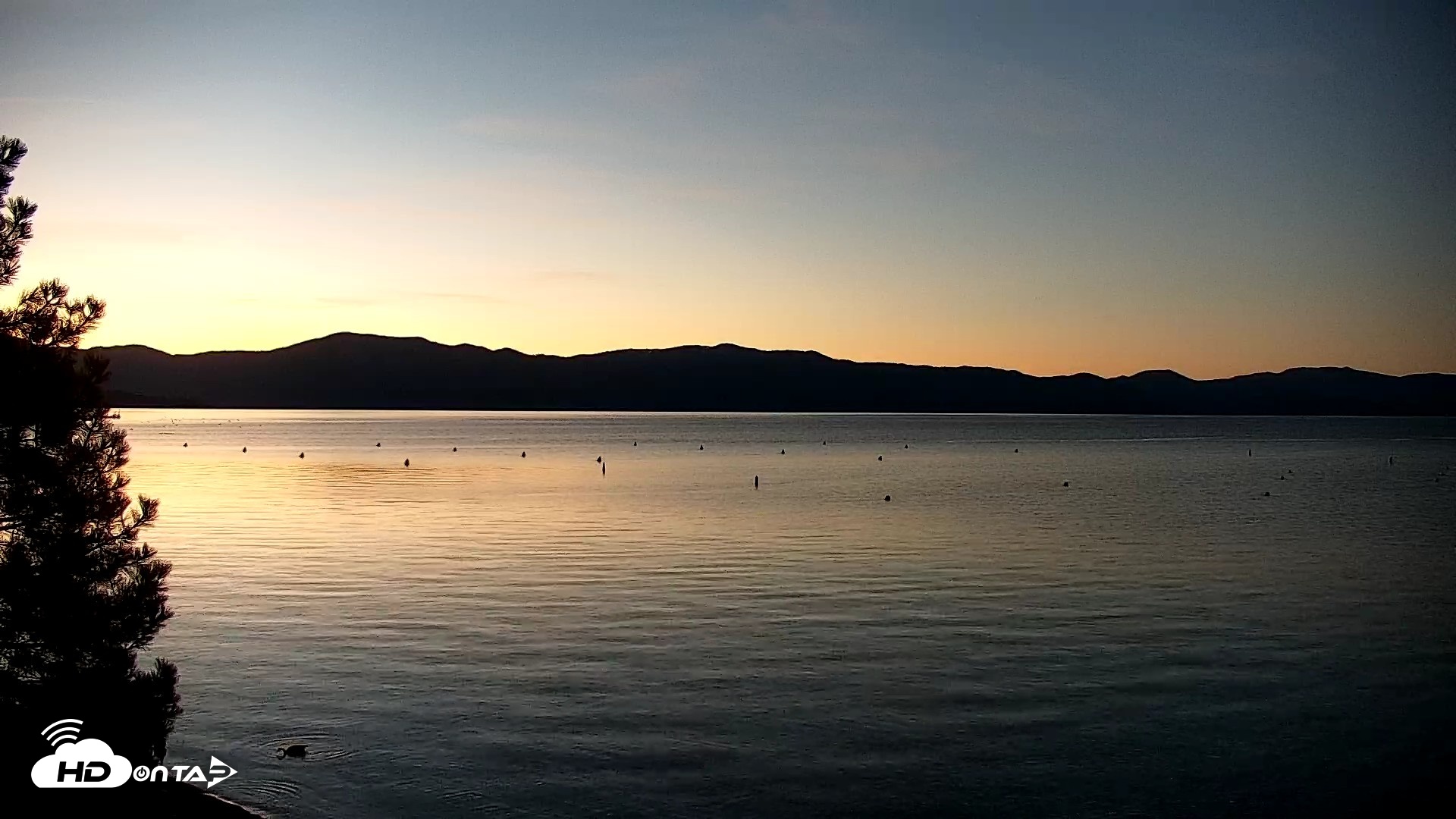 Snapshot of Garwoods Grill and Pier Live Cam taken May 15, 2026, 5:21am PDT