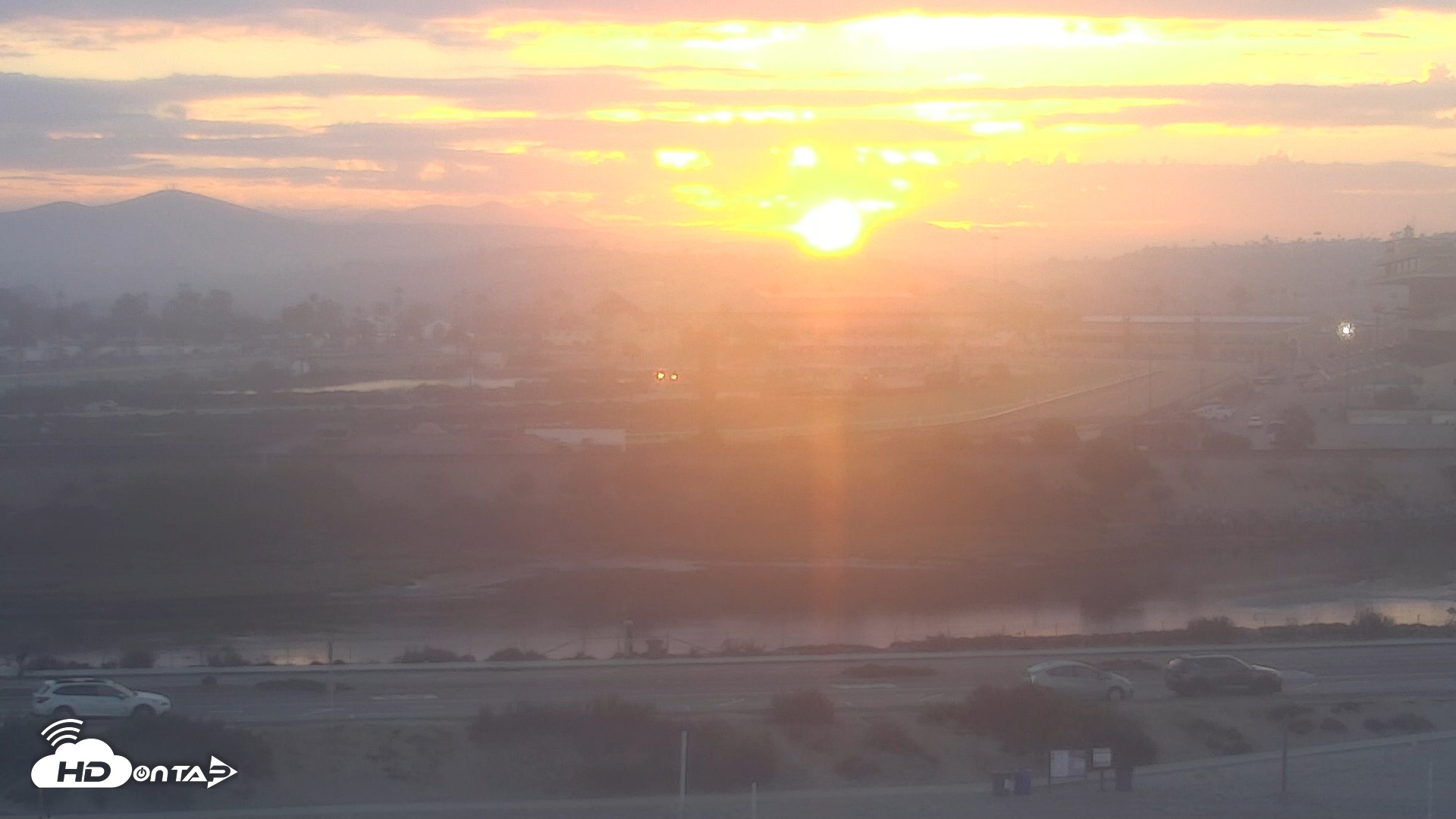 Snapshot of Del Mar's Dog Beach - River Mouth Live Webcam taken Oct 9, 2025, 6:57am PDT
