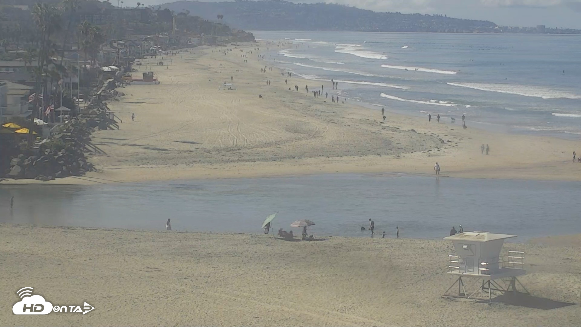 Snapshot of Del Mar's Dog Beach - River Mouth Live Webcam taken Apr 11, 2026, 10:03am PDT