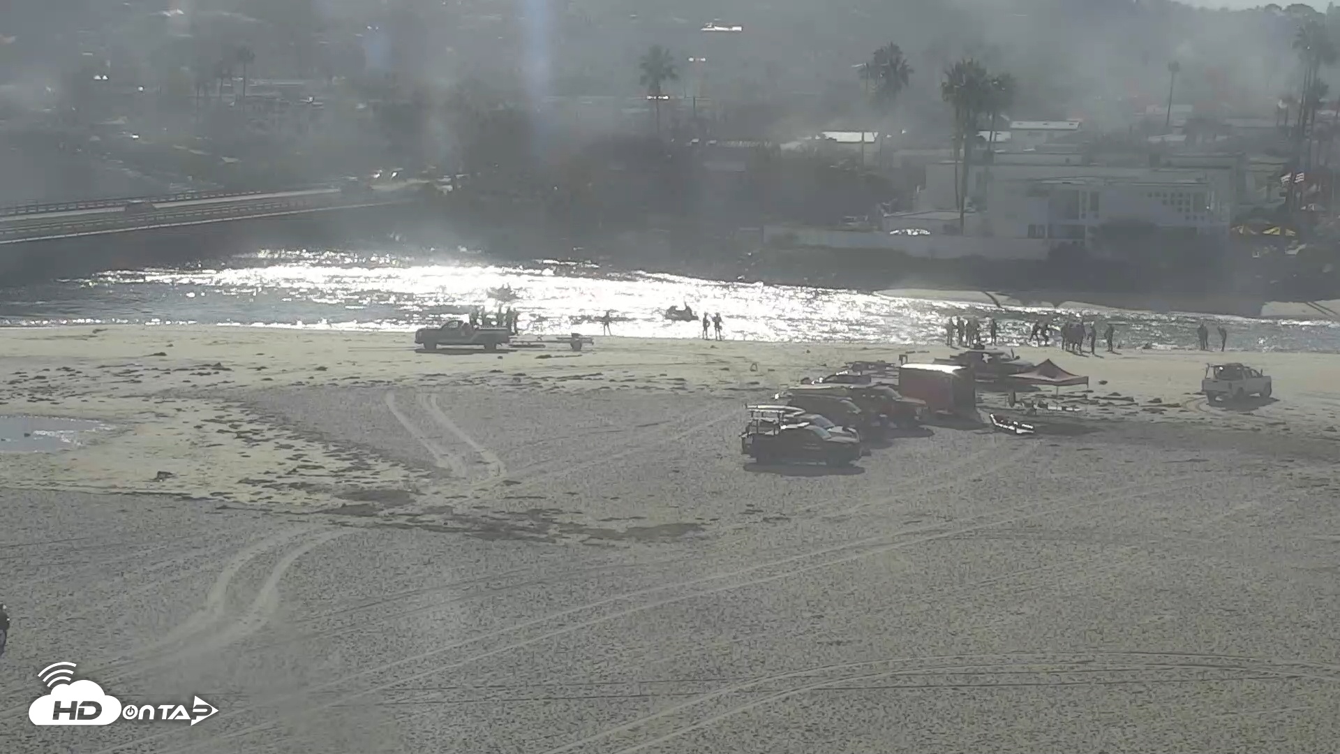 Snapshot of Del Mar's Dog Beach - River Mouth Live Webcam taken Dec 3, 2025, 9:47am PST