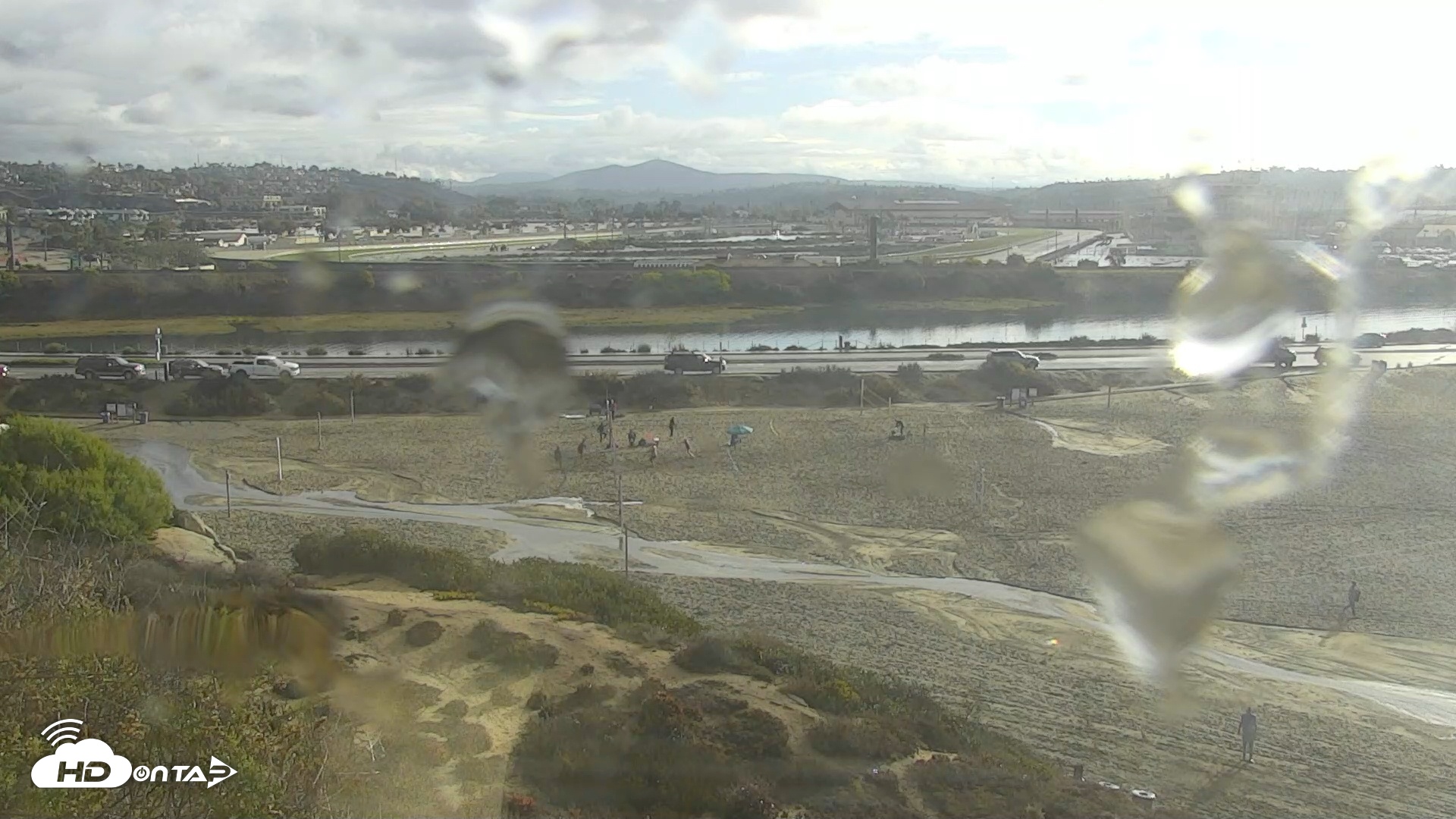 Snapshot of Del Mar's Dog Beach - River Mouth Live Webcam taken Nov 16, 2025, 8:10am PST