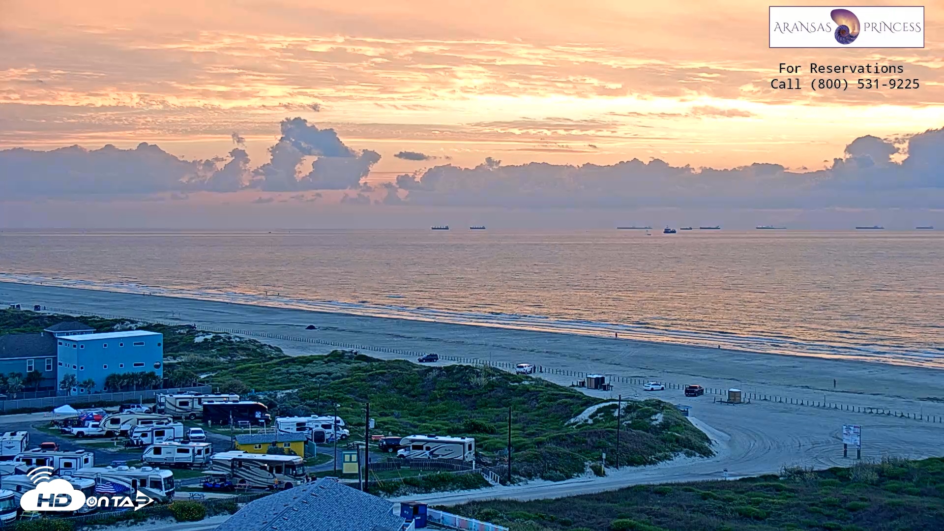 Snapshot of Aransas Princess - Port Aransas Beach Live Webcam taken Oct 16, 2025, 7:28am CDT
