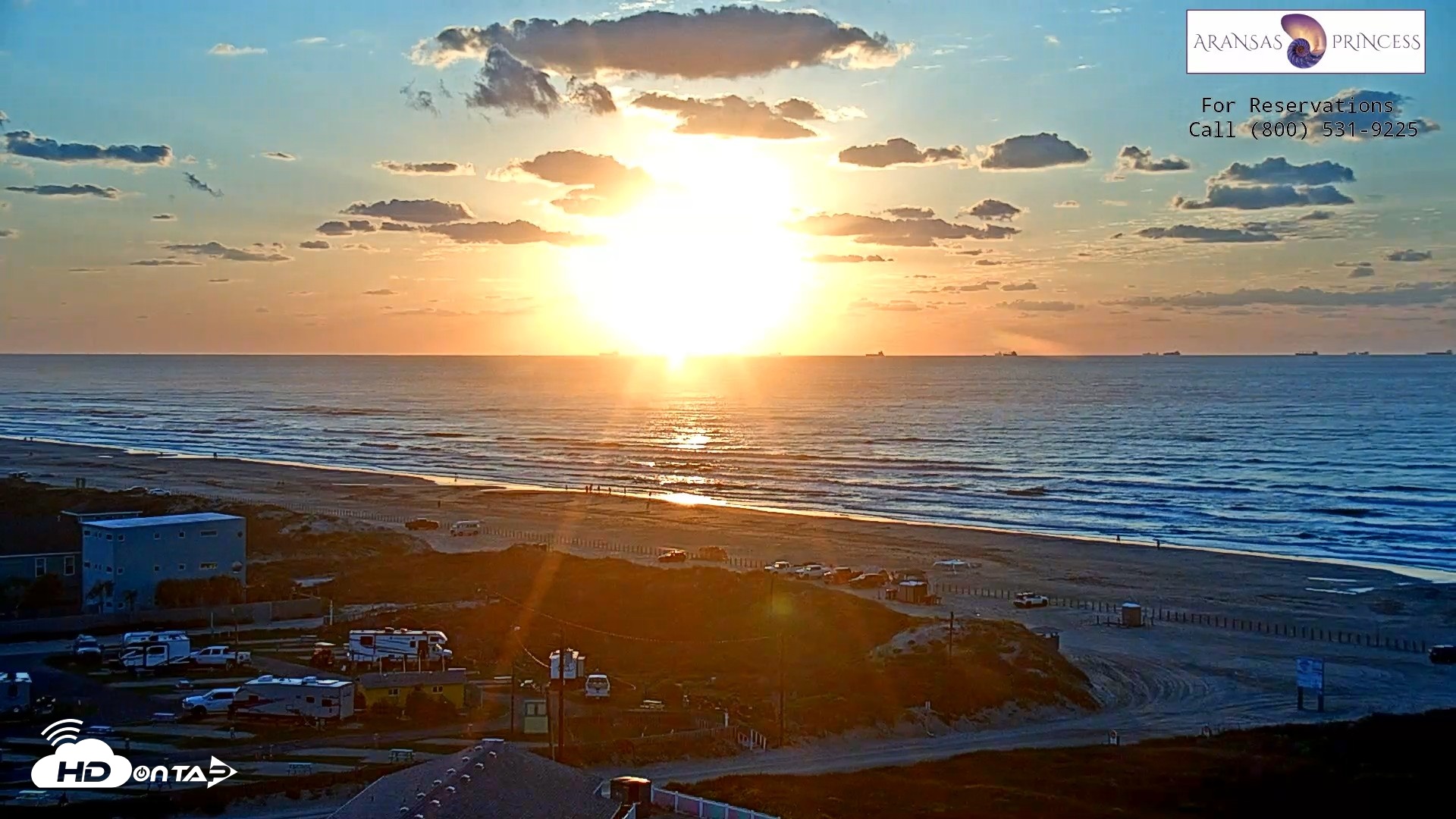 Snapshot of Aransas Princess - Port Aransas Beach Live Webcam taken May 3, 2026, 7:00am CDT