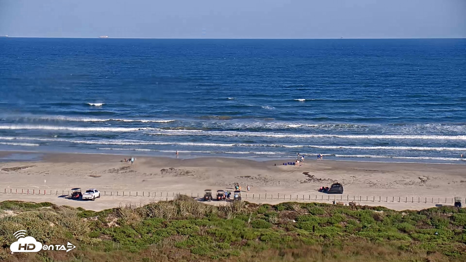 Snapshot of Aransas Princess - Port Aransas Beach Live Webcam taken Oct 8, 2026, 5:13pm CDT