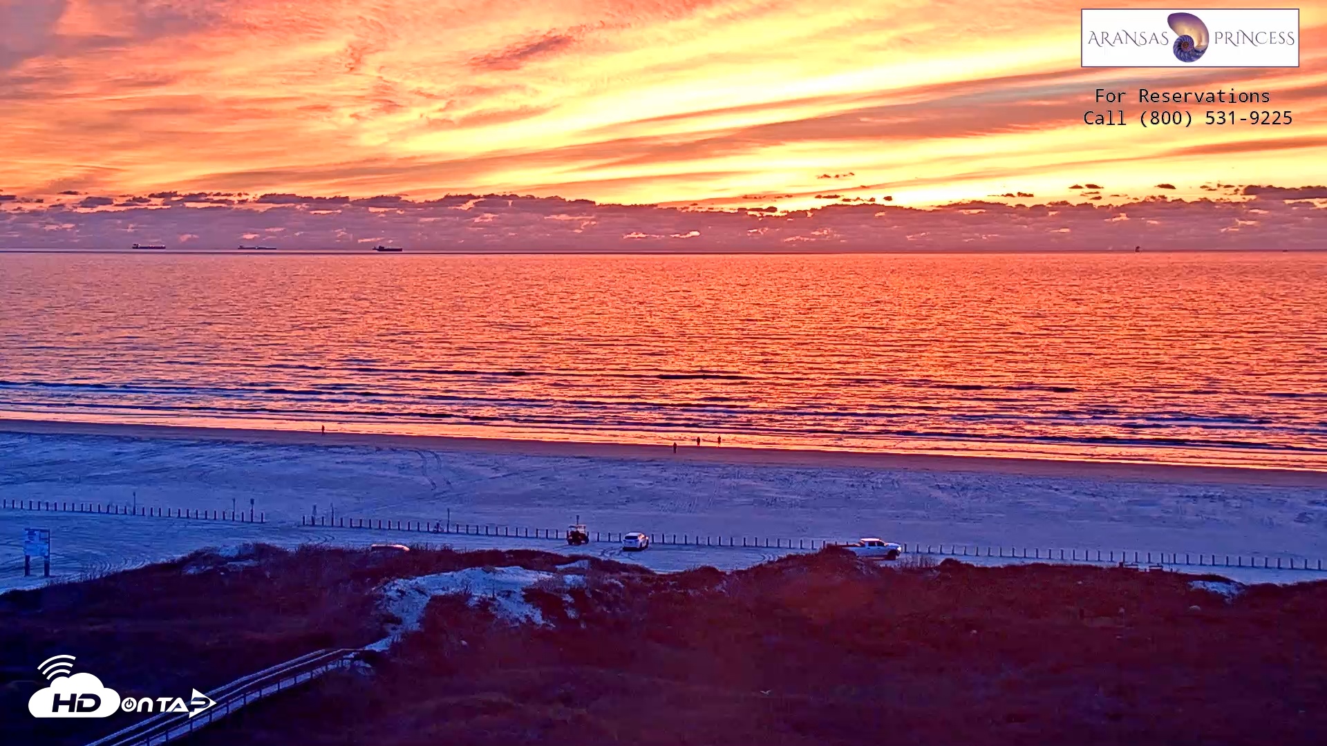 Snapshot of Aransas Princess - Port Aransas Beach Live Webcam taken Jan 29, 2026, 7:04am CST