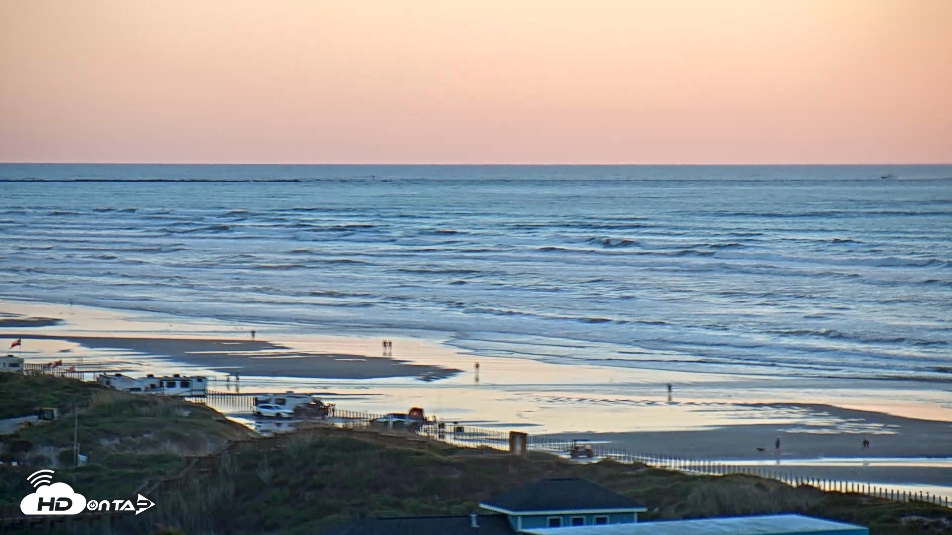 Snapshot of Aransas Princess - Port Aransas Beach Live Webcam taken Oct 10, 2026, 7:33am CDT