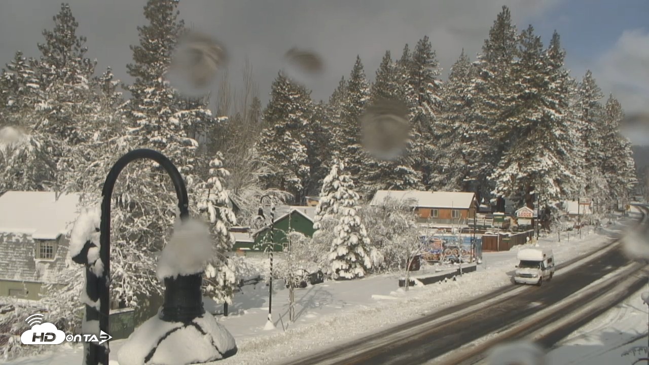 Snapshot of Kings Beach Caliente Restaurant Live Webcam taken Apr 12, 2026, 8:21am PDT