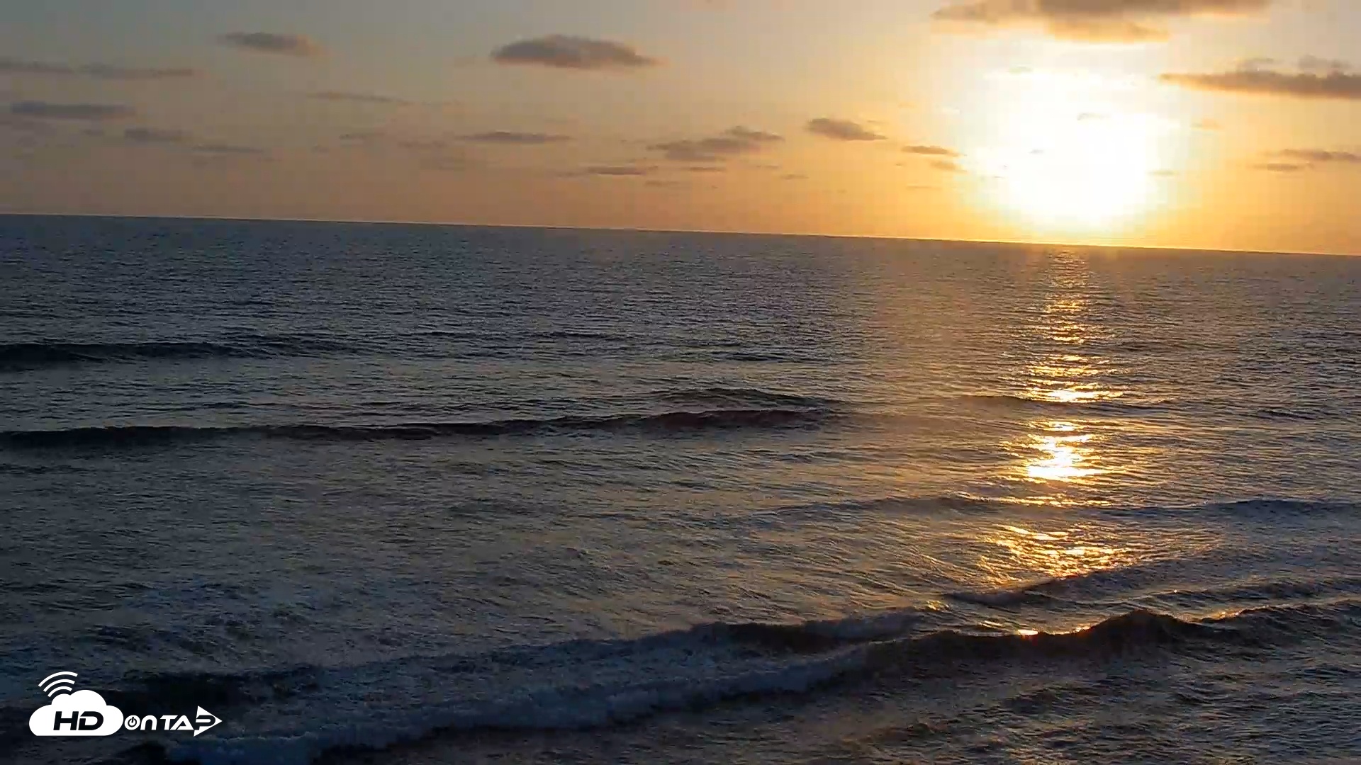 Snapshot of Terramar Point Surf Live Webcam taken Apr 28, 2025, 7:15pm PDT