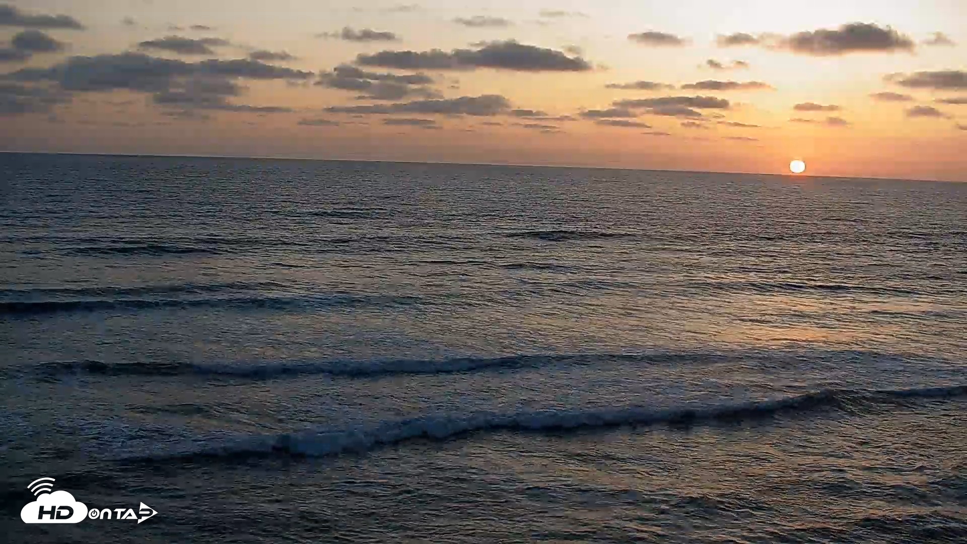 Snapshot of Terramar Point Surf Live Webcam taken Apr 28, 2025, 7:27pm PDT