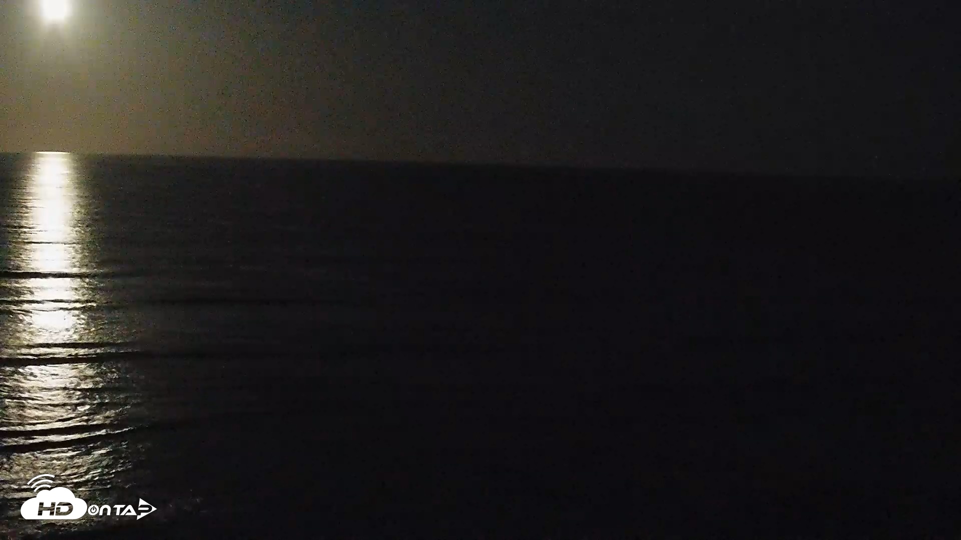 Snapshot of Terramar Point Surf Live Webcam taken Apr 29, 2026, 4:10am PDT