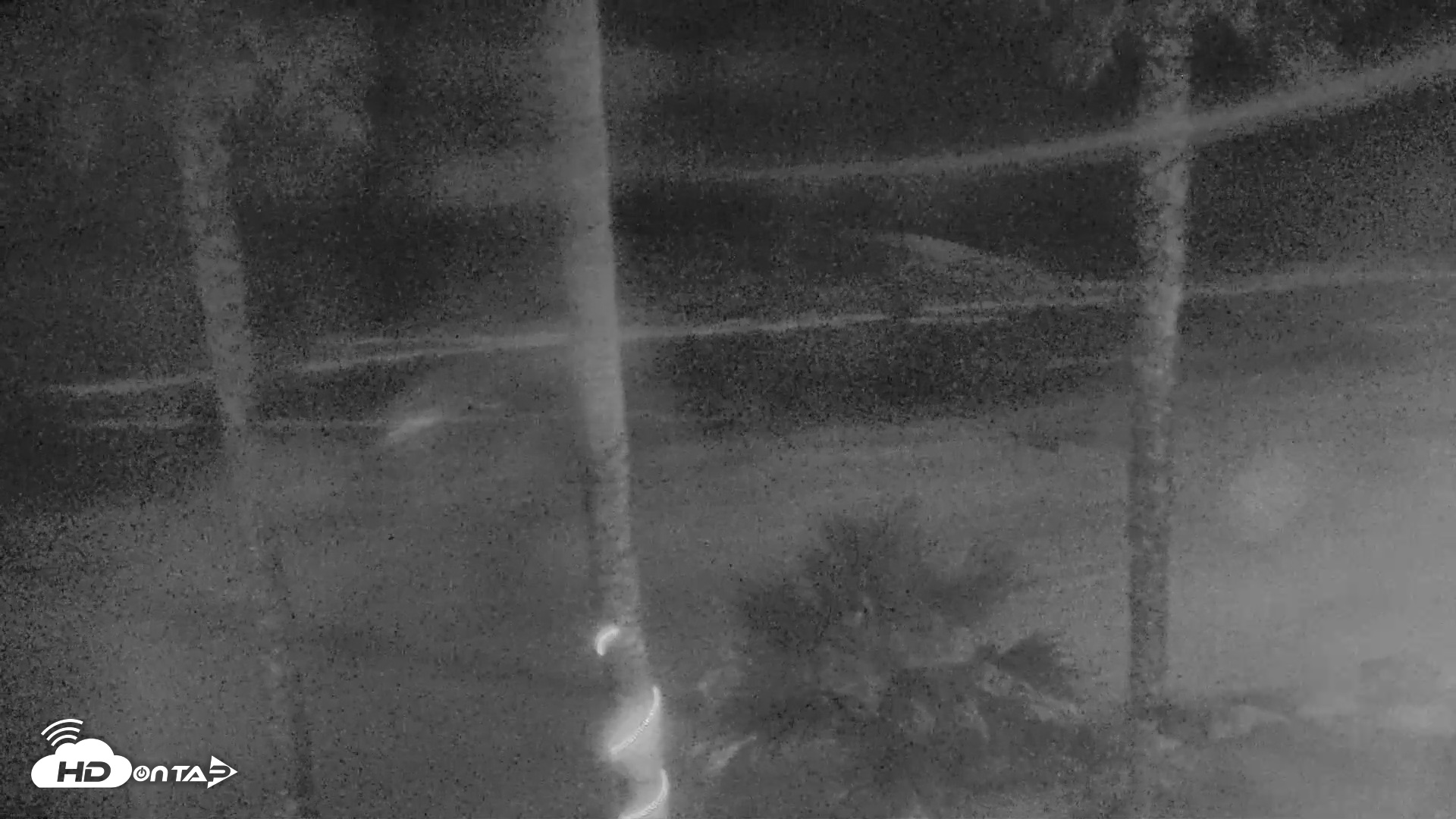 Snapshot of Pacific Beach Live Surf Webcam taken May 7, 2026, 11:27pm PDT