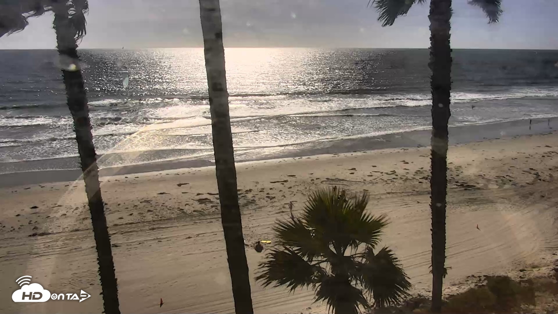 Snapshot of Pacific Beach Live Surf Webcam taken Apr 22, 2026, 4:44pm PDT