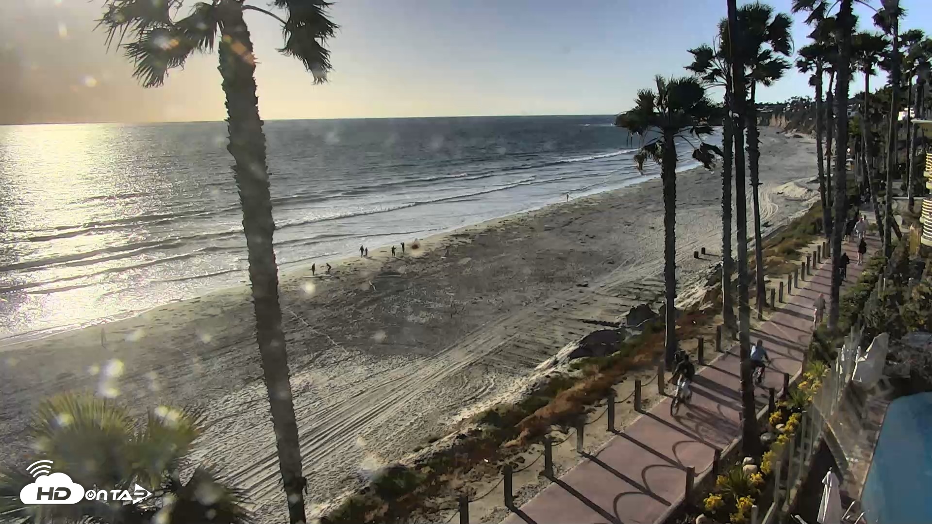Snapshot of Pacific Beach Live Surf Webcam taken Apr 27, 2026, 6:08pm PDT