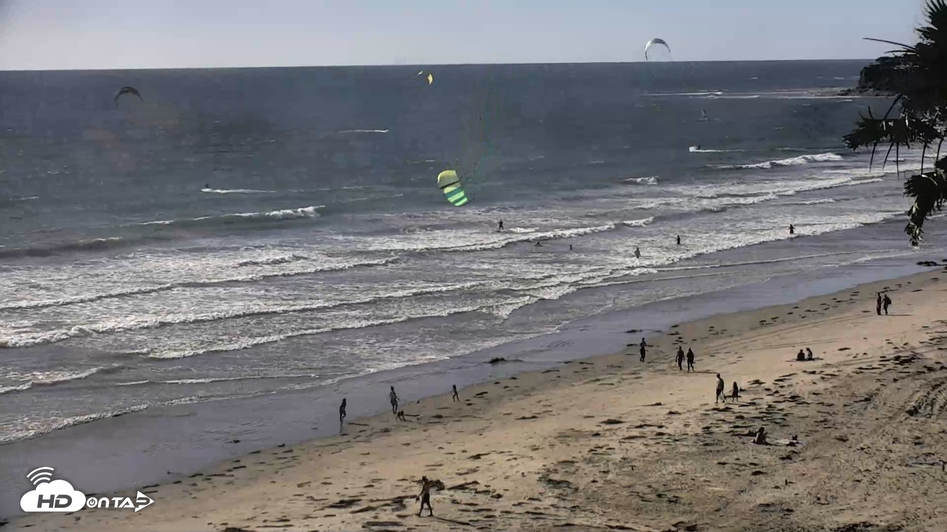 Snapshot of Pacific Beach Live Surf Webcam taken Apr 22, 2026, 5:07pm PDT