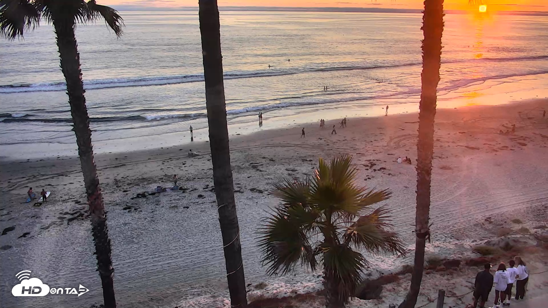 Snapshot of Pacific Beach Live Surf Webcam taken Jul 16, 2025, 7:53pm PDT
