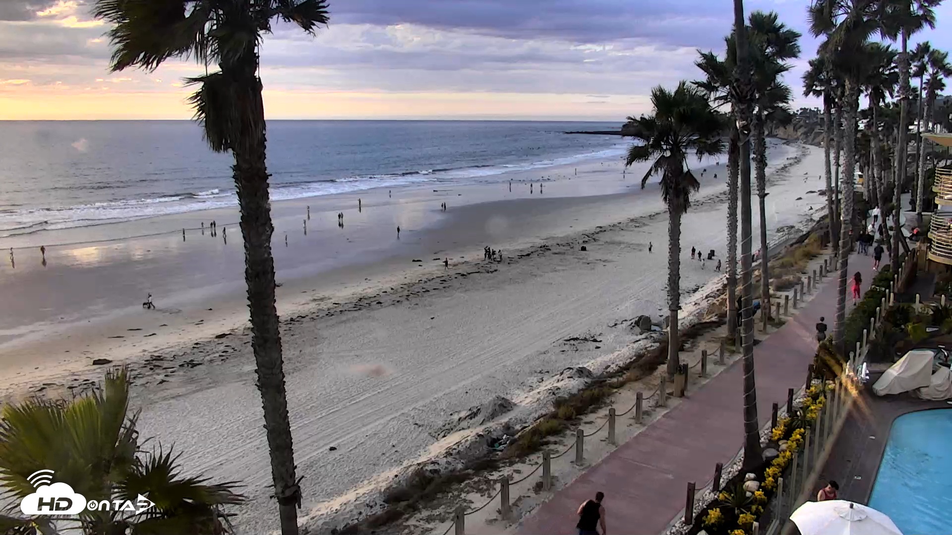 Snapshot of Pacific Beach Live Surf Webcam taken Oct 9, 2025, 5:55pm PDT