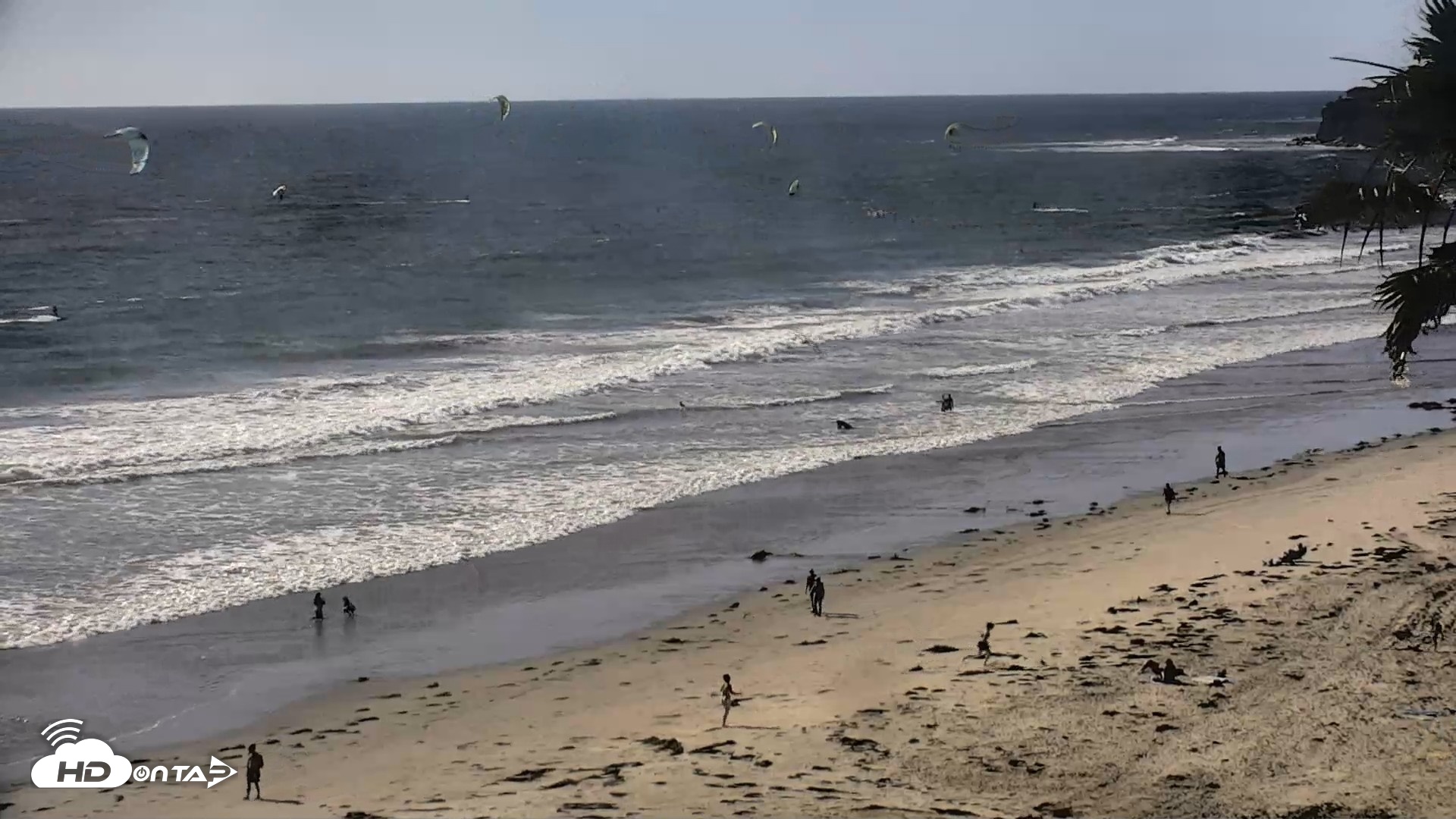 Snapshot of Pacific Beach Live Surf Webcam taken Apr 22, 2026, 4:46pm PDT