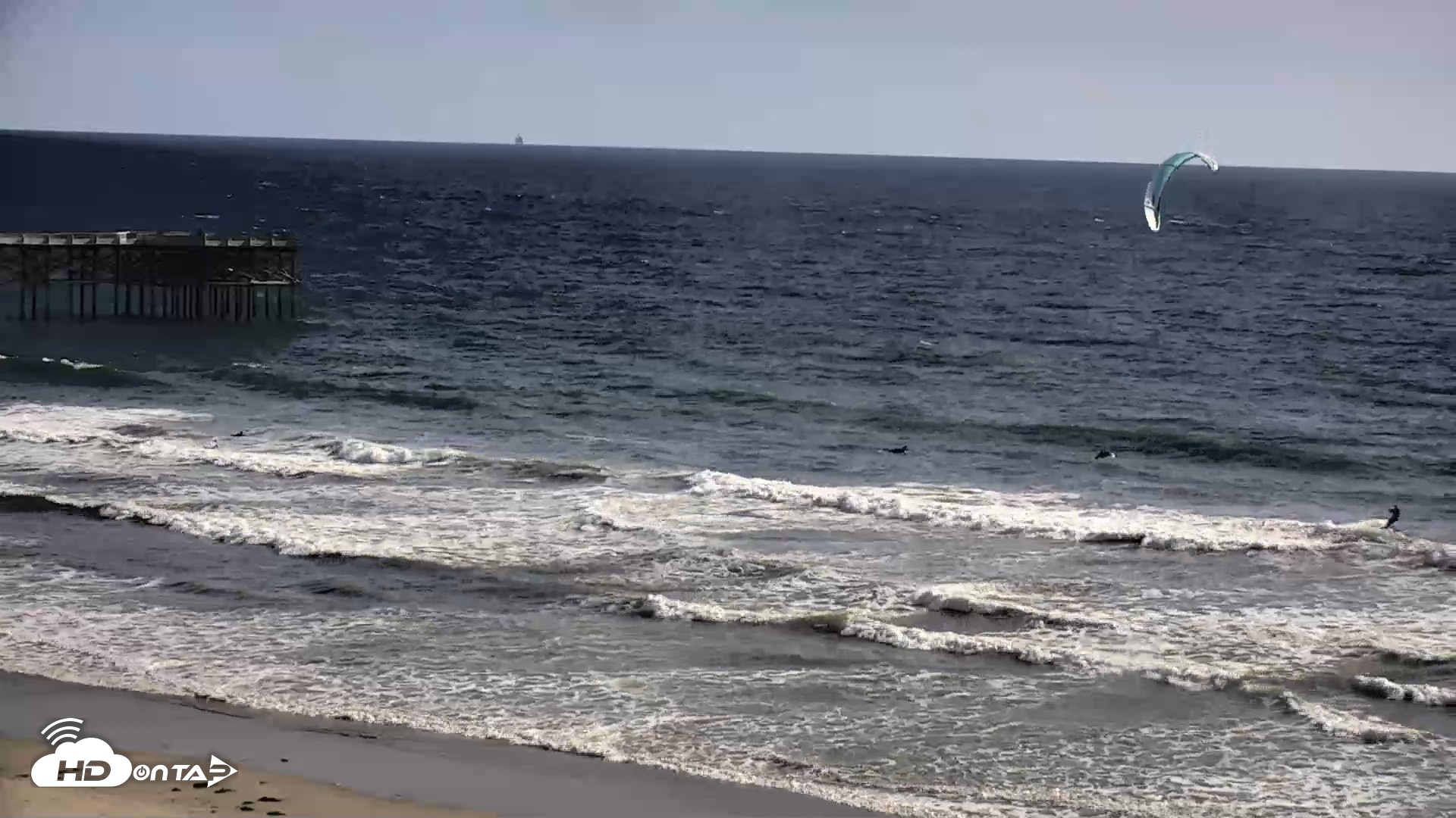 Snapshot of Pacific Beach Live Surf Webcam taken Apr 22, 2026, 4:43pm PDT