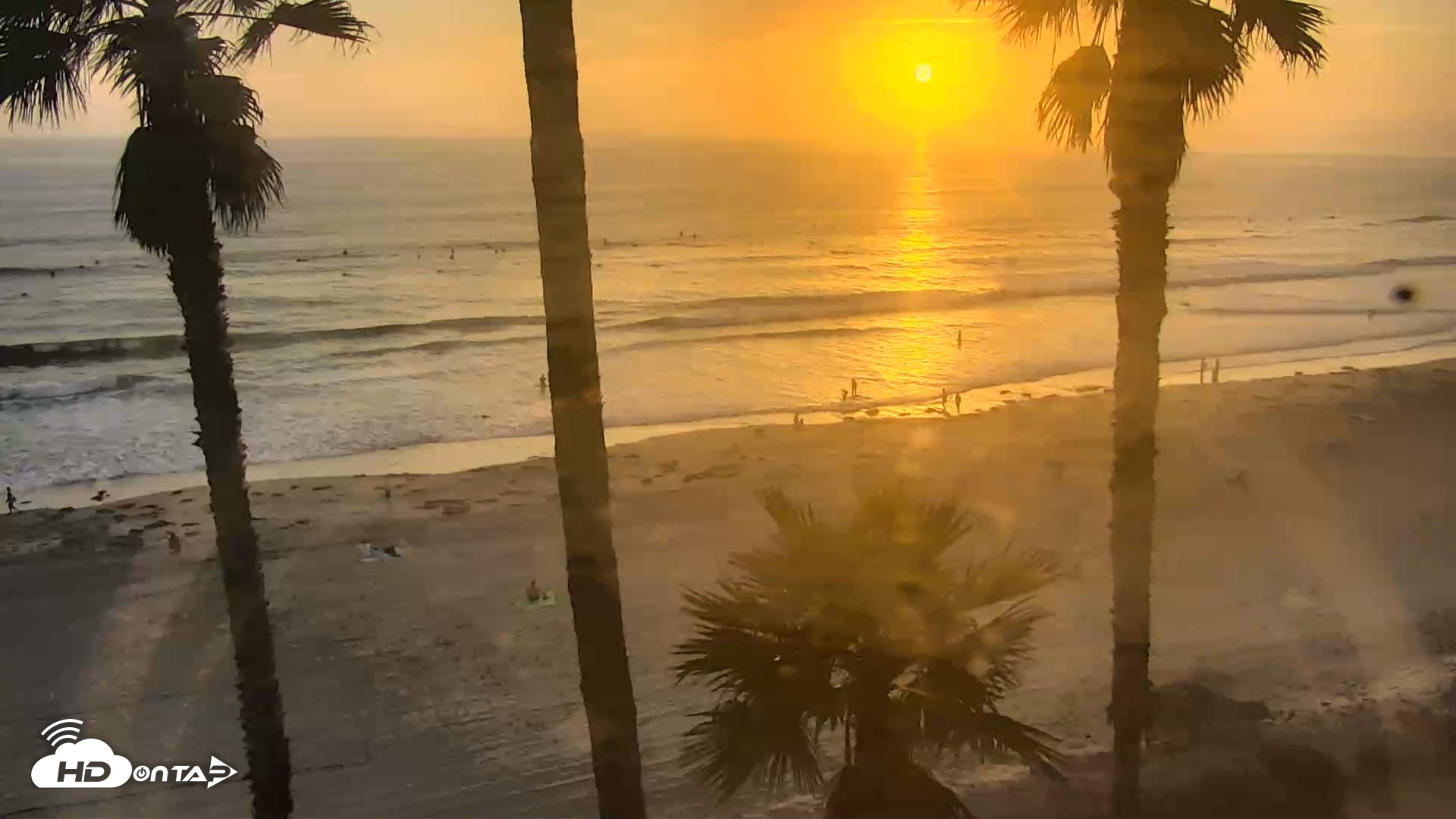 Snapshot of Pacific Beach Live Surf Webcam taken Aug 27, 2026, 7:04pm PDT