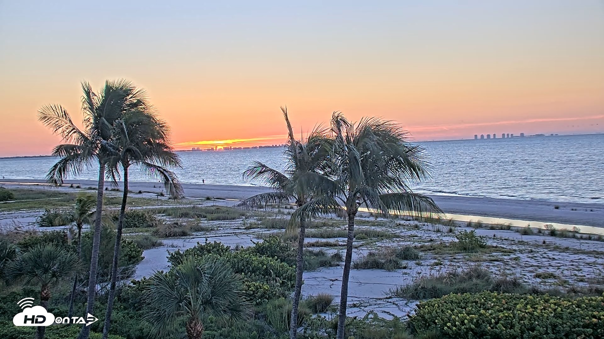 Snapshot of Oceans Reach Sanibel Island Live Cam taken Sep 27, 2026, 7:19am EDT