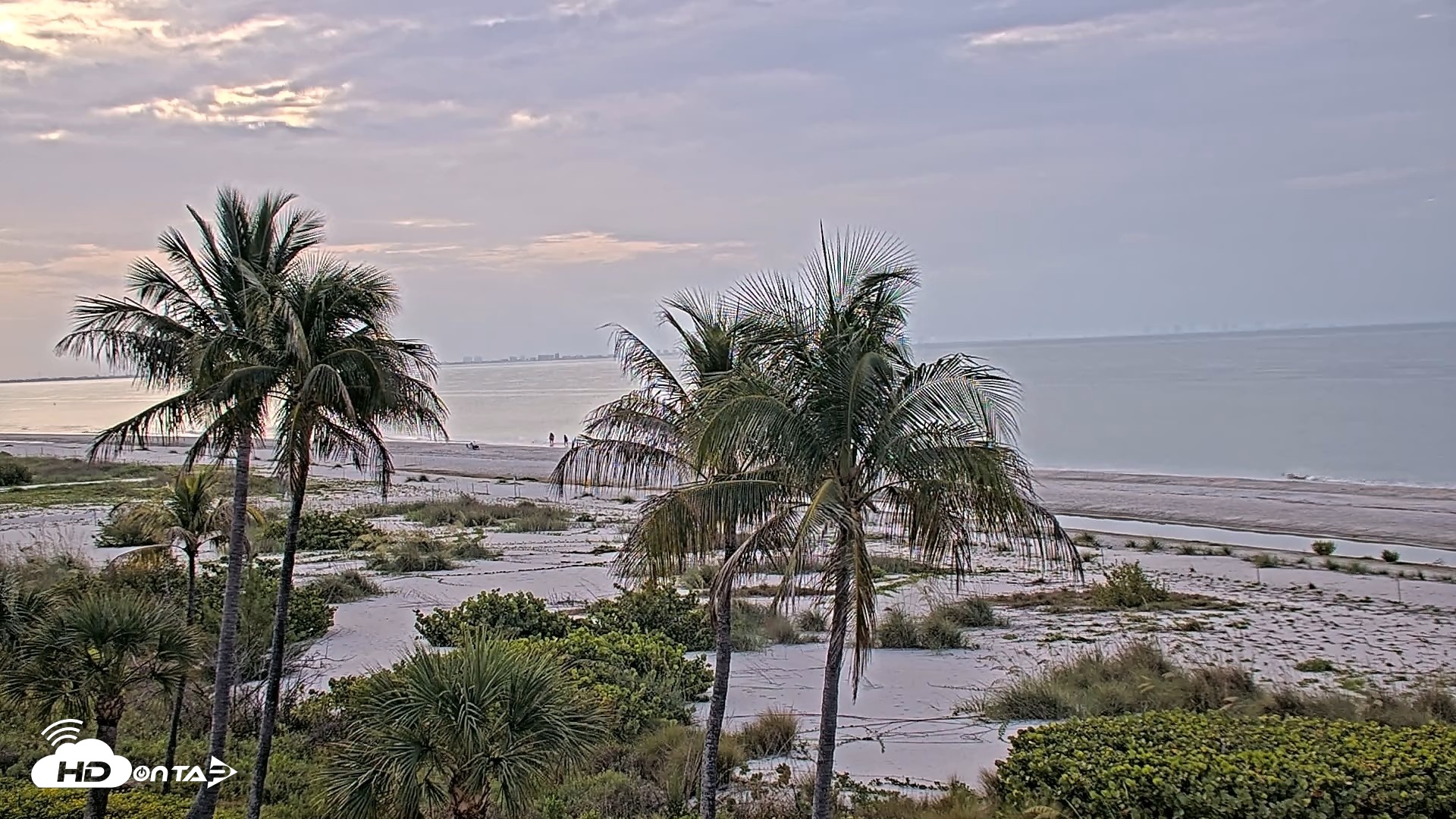 Snapshot of Oceans Reach Sanibel Island Live Cam taken Jun 1, 2026, 7:38am EDT
