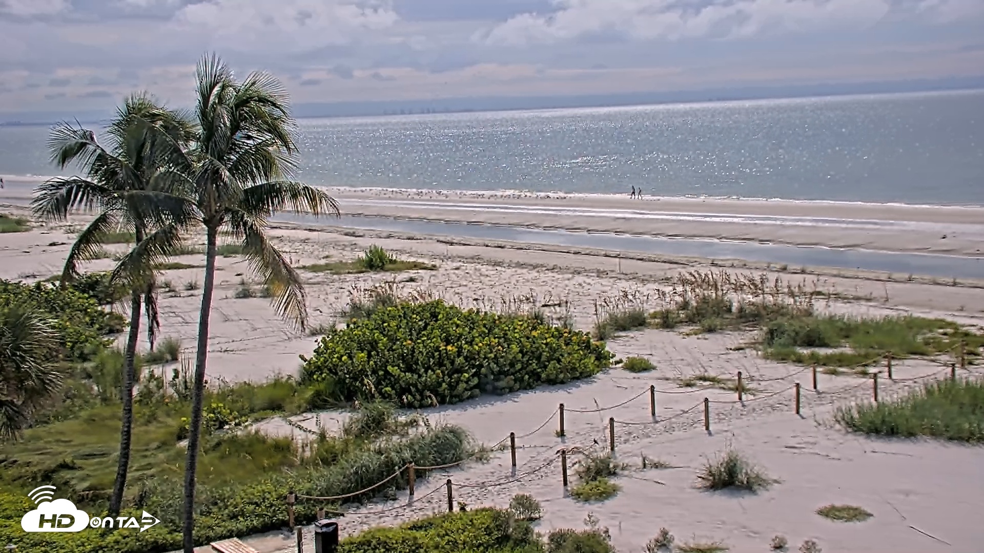 Snapshot of Oceans Reach Sanibel Island Live Cam taken Sep 12, 2025, 10:38am EDT