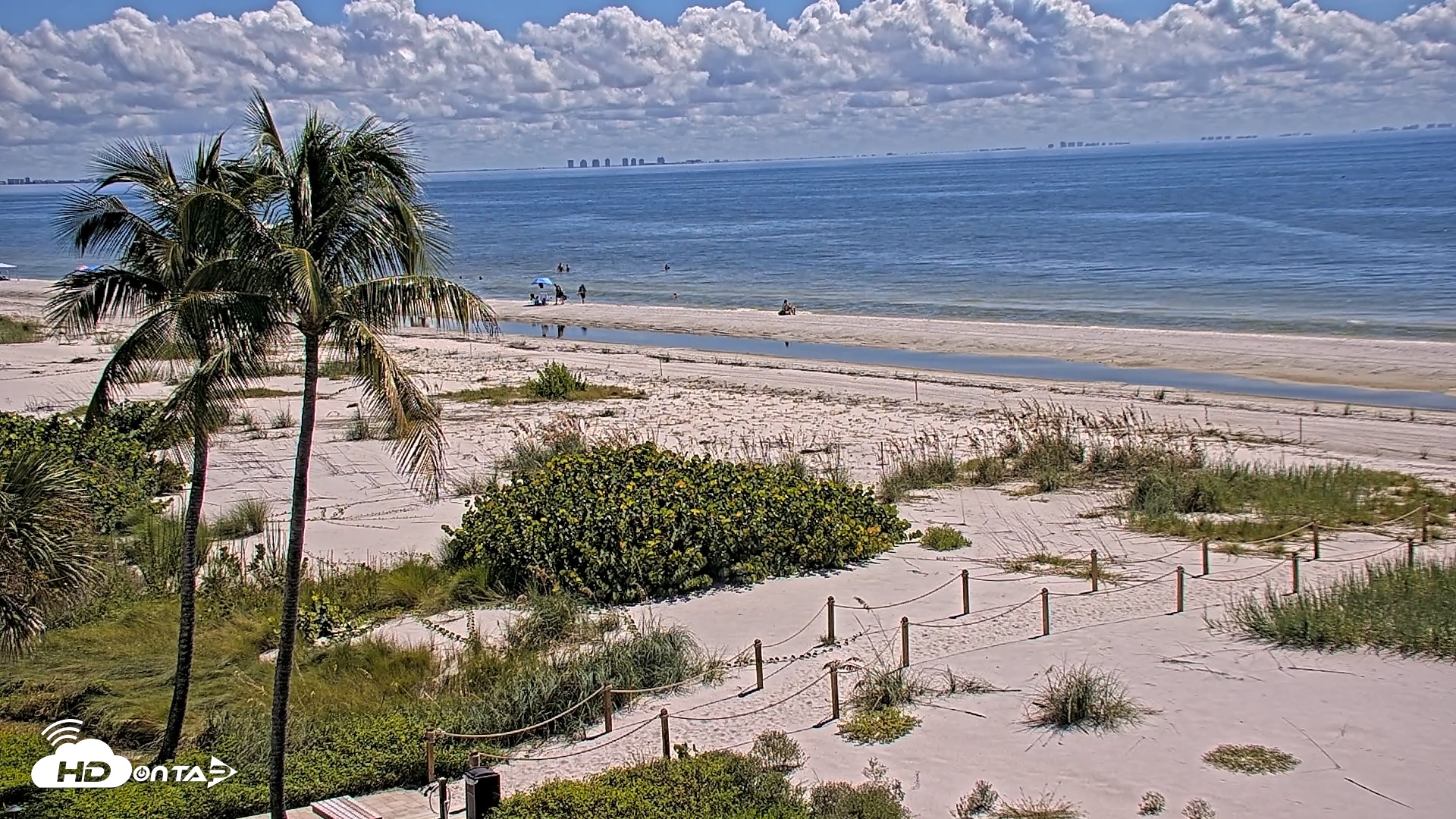 Snapshot of Oceans Reach Sanibel Island Live Cam taken Sep 24, 2025, 12:28pm EDT