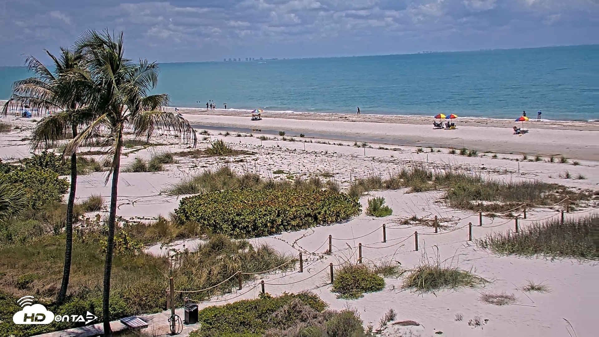 Snapshot of Oceans Reach Sanibel Island Live Cam taken May 20, 2026, 1:33pm EDT