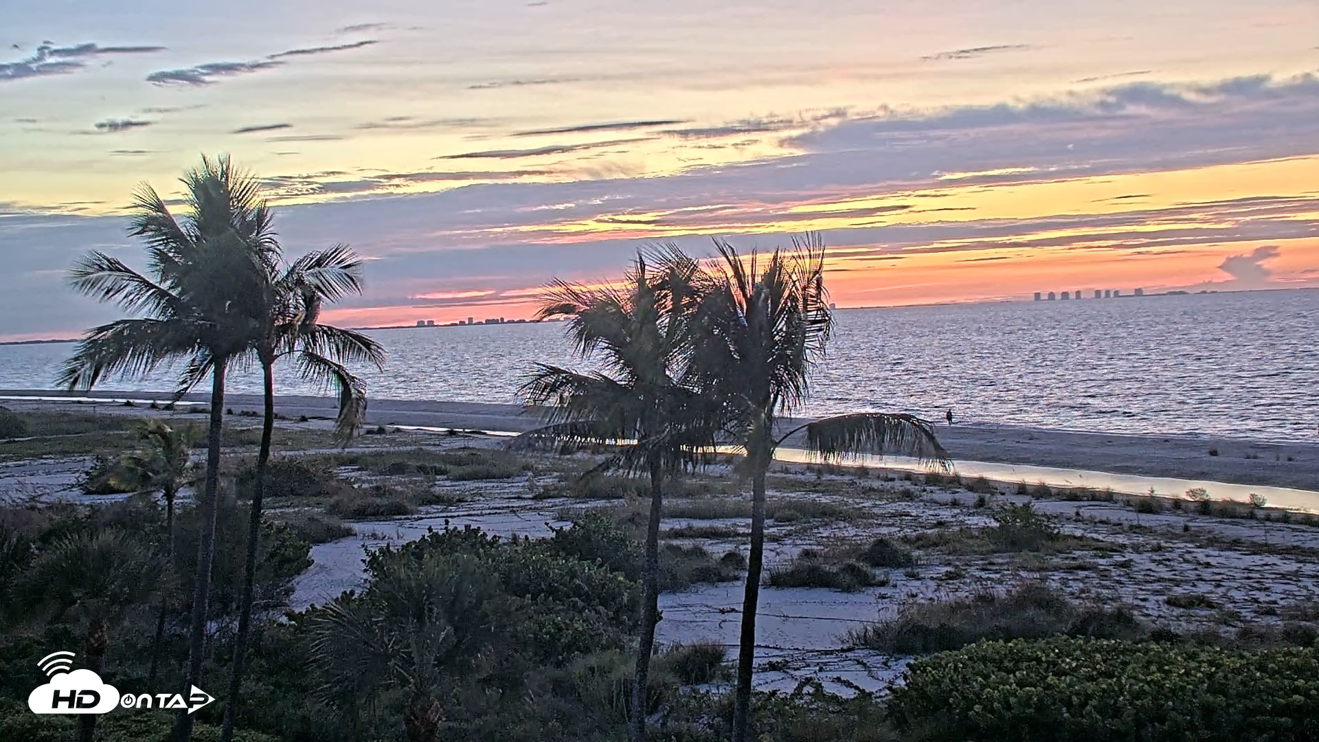 Snapshot of Oceans Reach Sanibel Island Live Cam taken Oct 6, 2026, 7:04am EDT