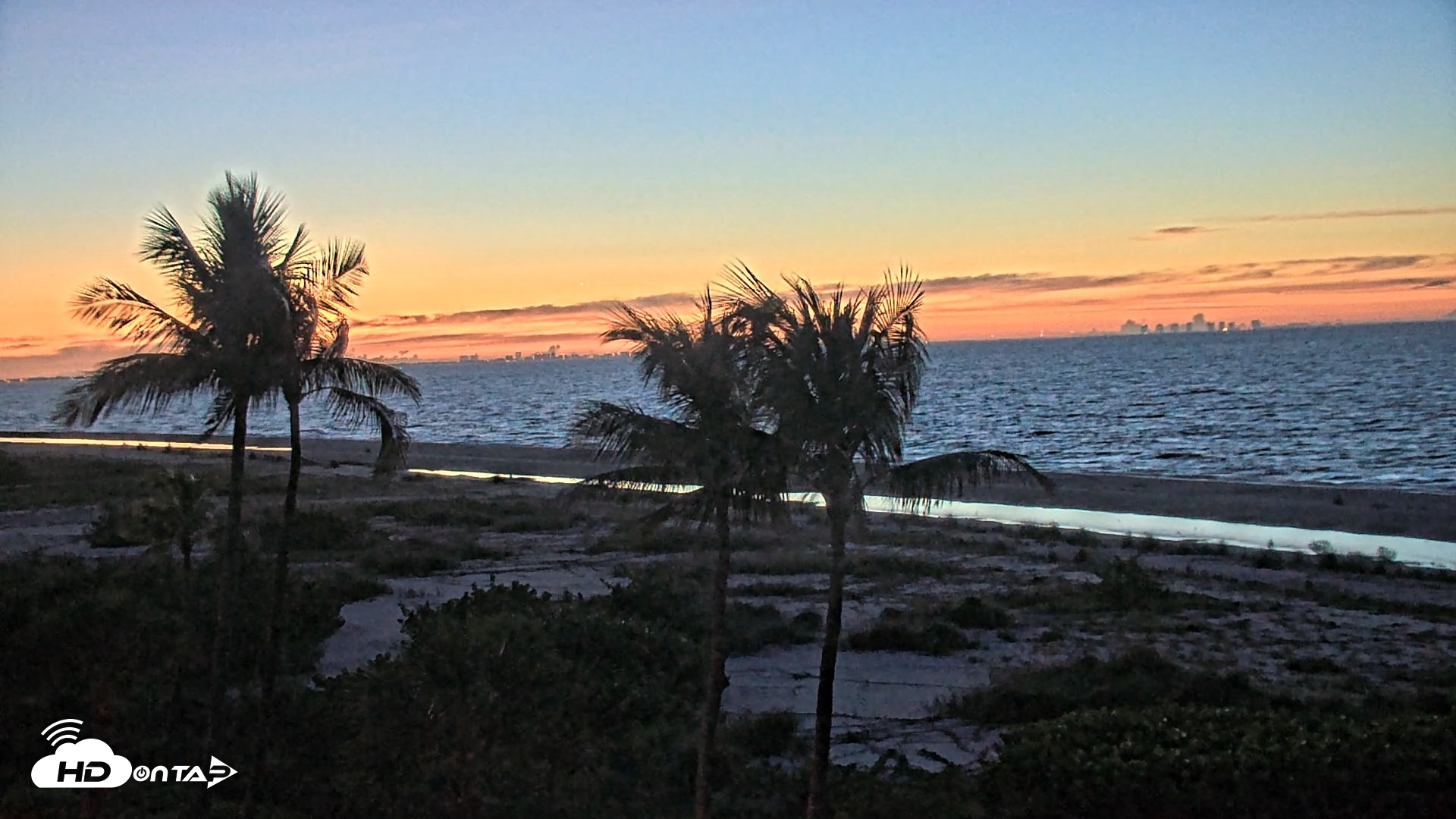 Snapshot of Oceans Reach Sanibel Island Live Cam taken Oct 5, 2026, 6:46am EDT