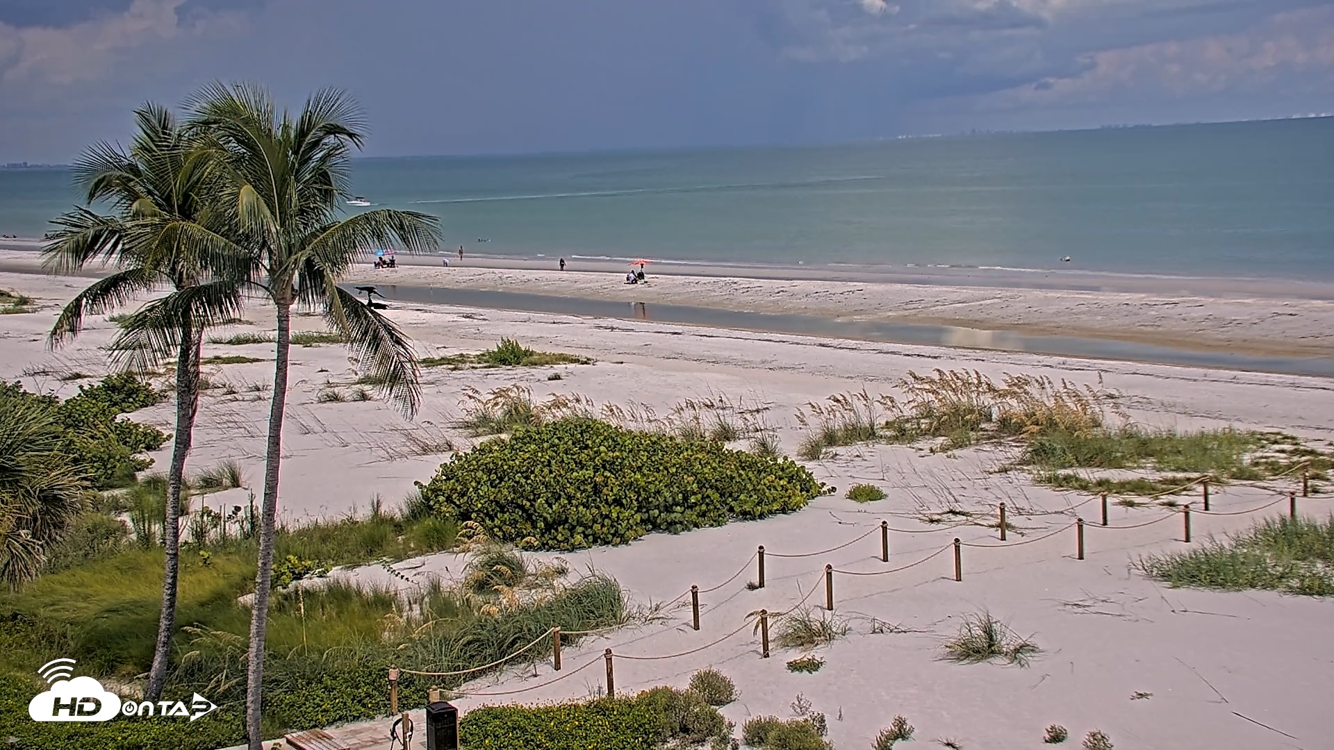 Snapshot of Oceans Reach Sanibel Island Live Cam taken Jul 21, 2025, 3:49pm EDT