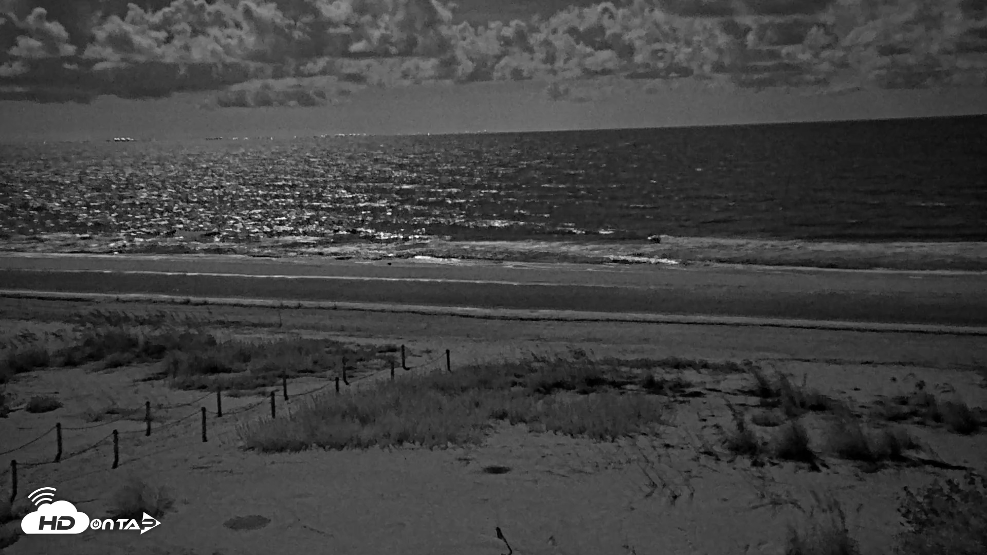 Snapshot of Oceans Reach Sanibel Island Live Cam taken Sep 7, 2025, 11:07pm EDT