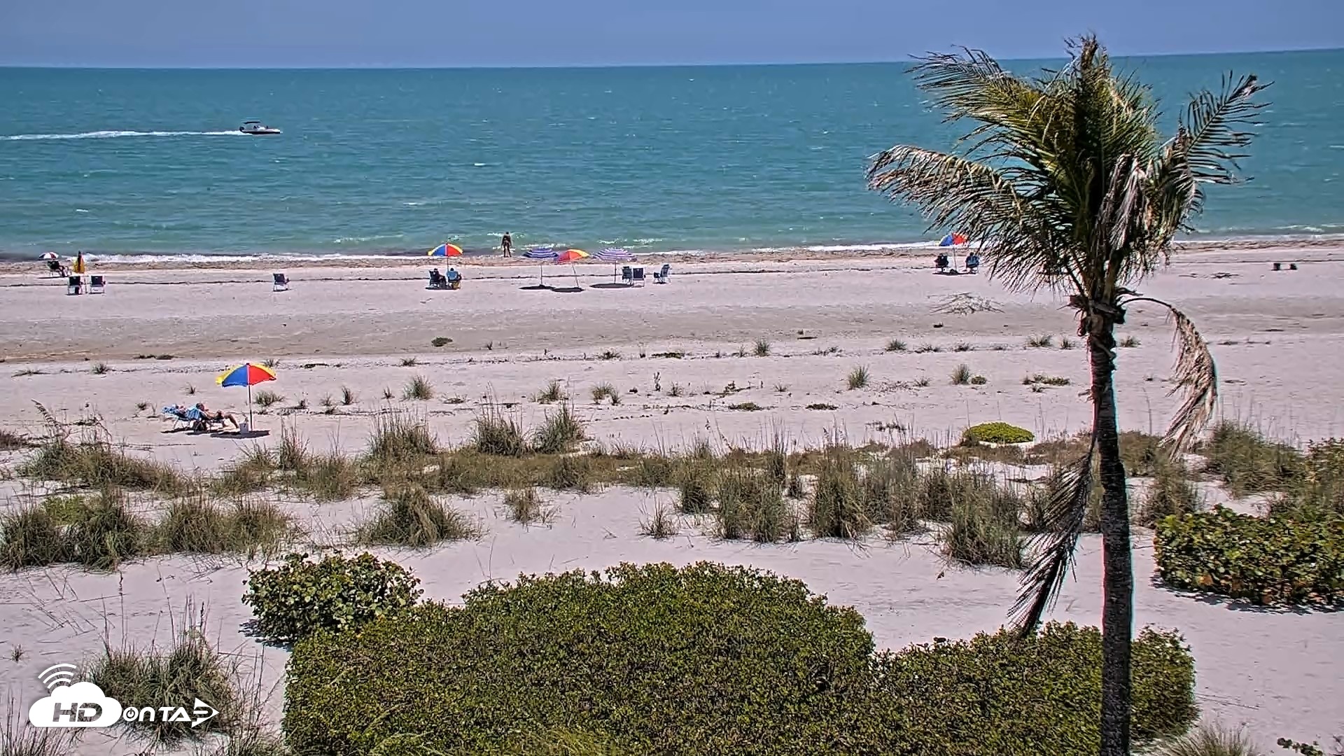 Snapshot of Oceans Reach Sanibel Island Live Cam taken May 6, 2026, 1:43pm EDT
