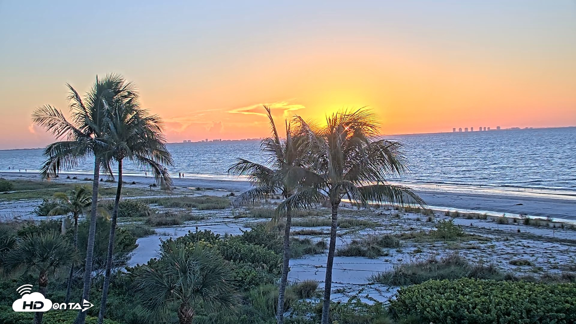 Snapshot of Oceans Reach Sanibel Island Live Cam taken Oct 15, 2026, 7:31am EDT