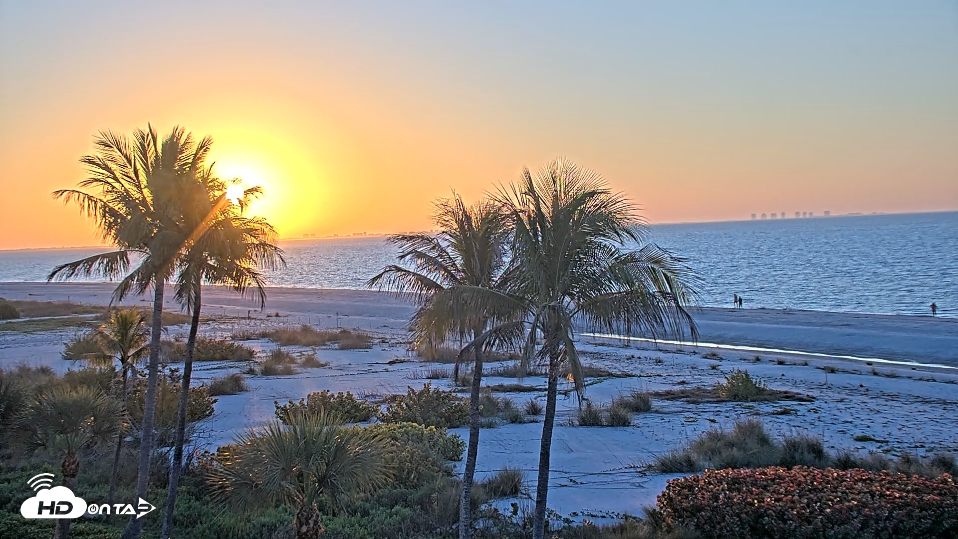 Snapshot of Oceans Reach Sanibel Island Live Cam taken Mar 27, 2026, 7:34am EDT
