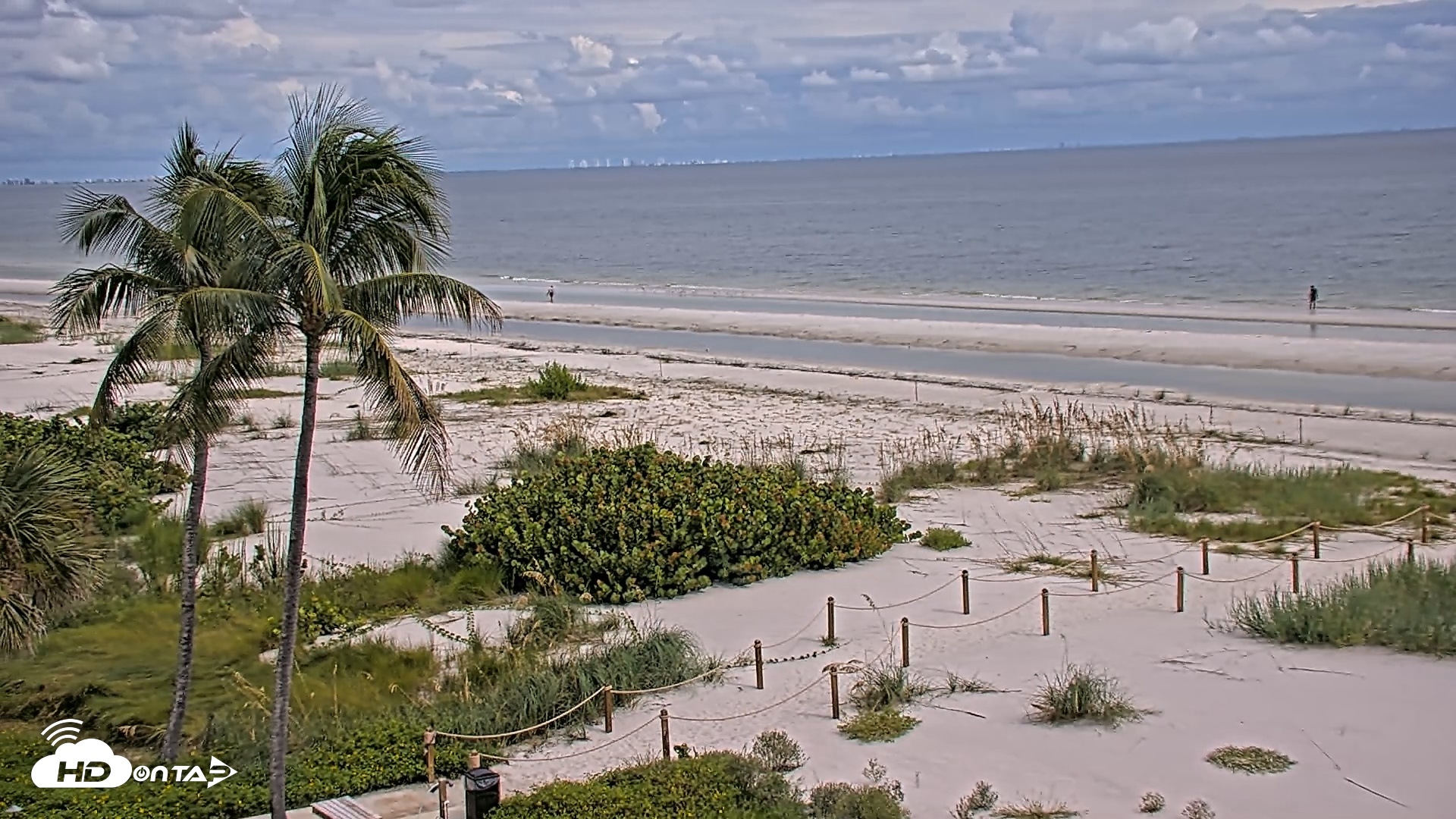 Snapshot of Oceans Reach Sanibel Island Live Cam taken Sep 18, 2025, 3:34pm EDT