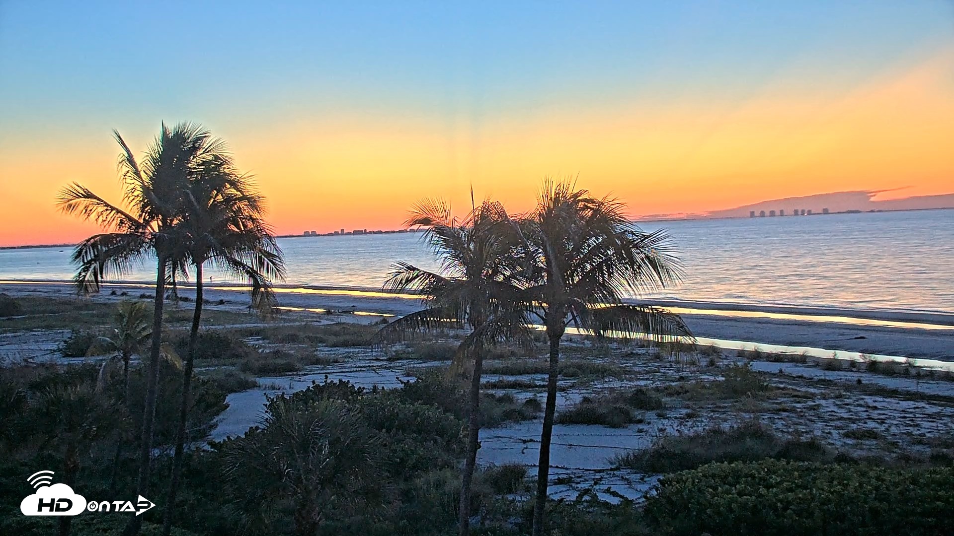 Snapshot of Oceans Reach Sanibel Island Live Cam taken Oct 13, 2026, 7:00am EDT