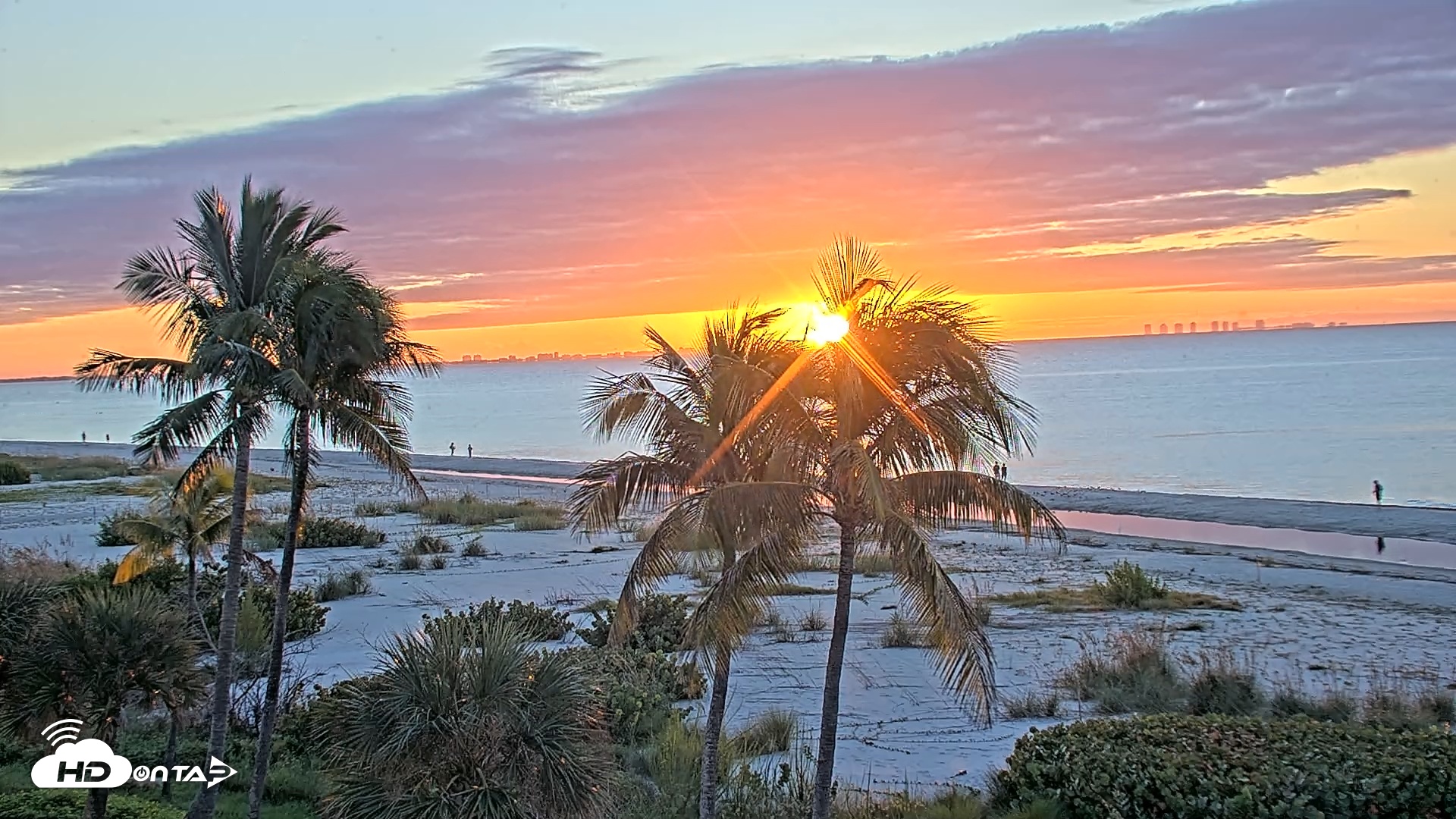 Snapshot of Oceans Reach Sanibel Island Live Cam taken Oct 13, 2025, 7:30am EDT