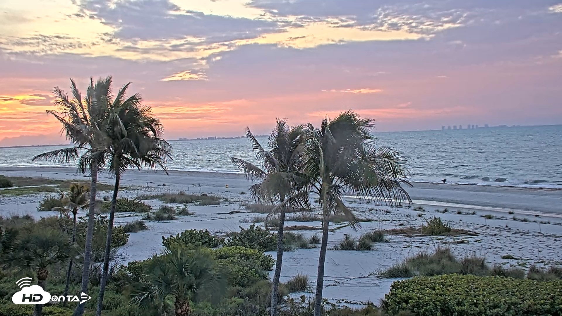 Snapshot of Oceans Reach Sanibel Island Live Cam taken Apr 23, 2026, 6:58am EDT