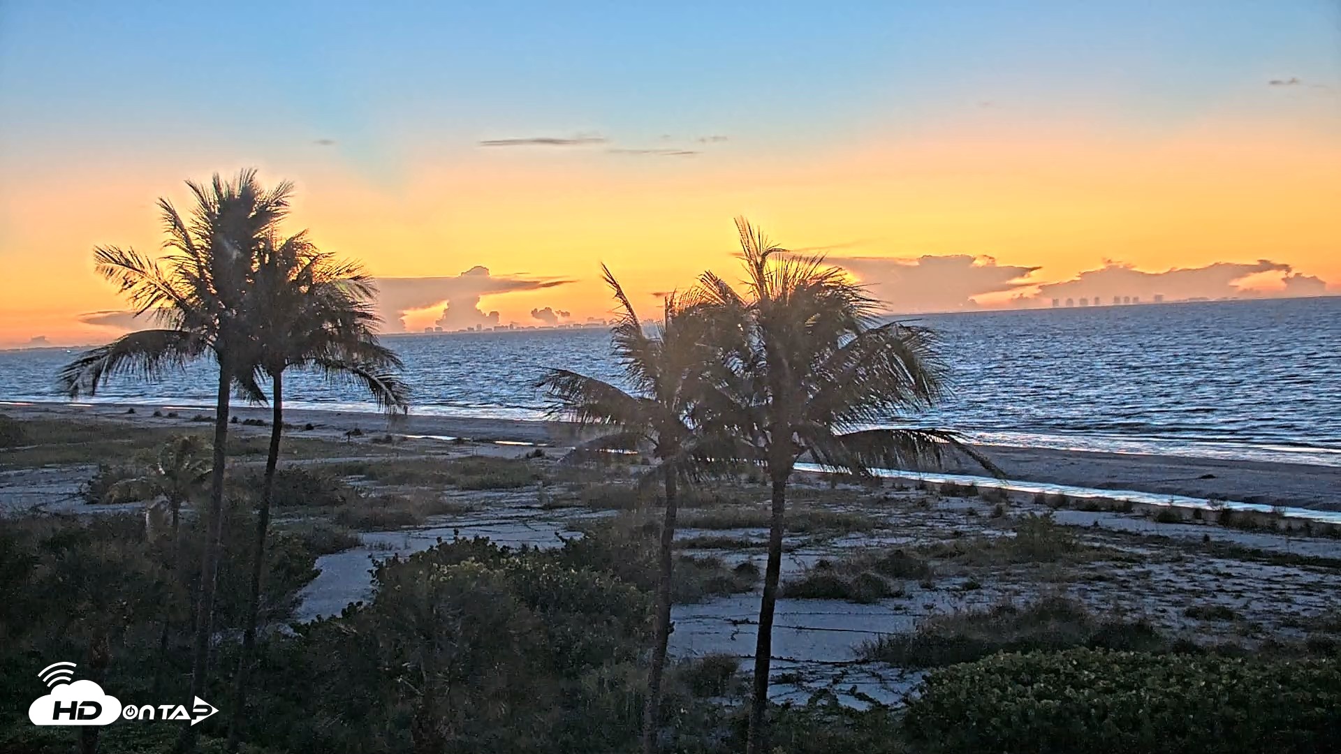Snapshot of Oceans Reach Sanibel Island Live Cam taken Oct 16, 2026, 6:58am EDT