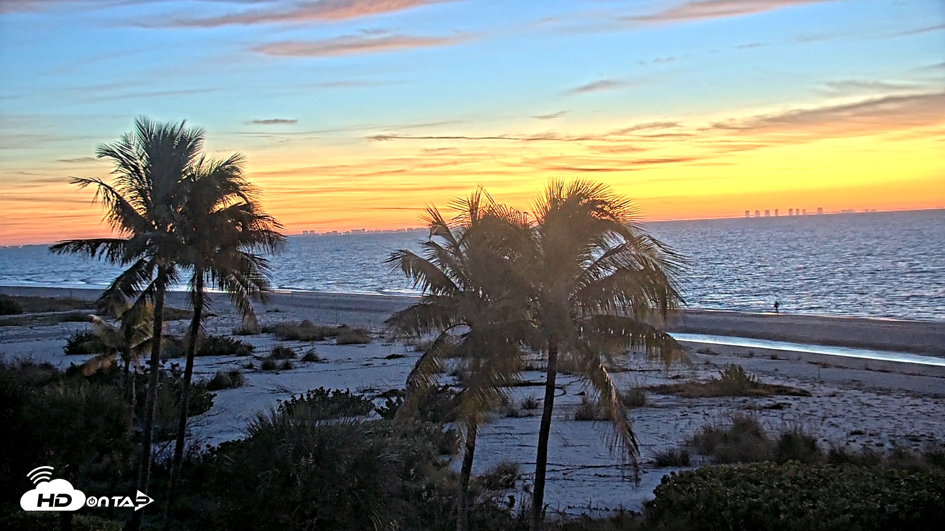 Snapshot of Oceans Reach Sanibel Island Live Cam taken Dec 11, 2025, 6:34am EST