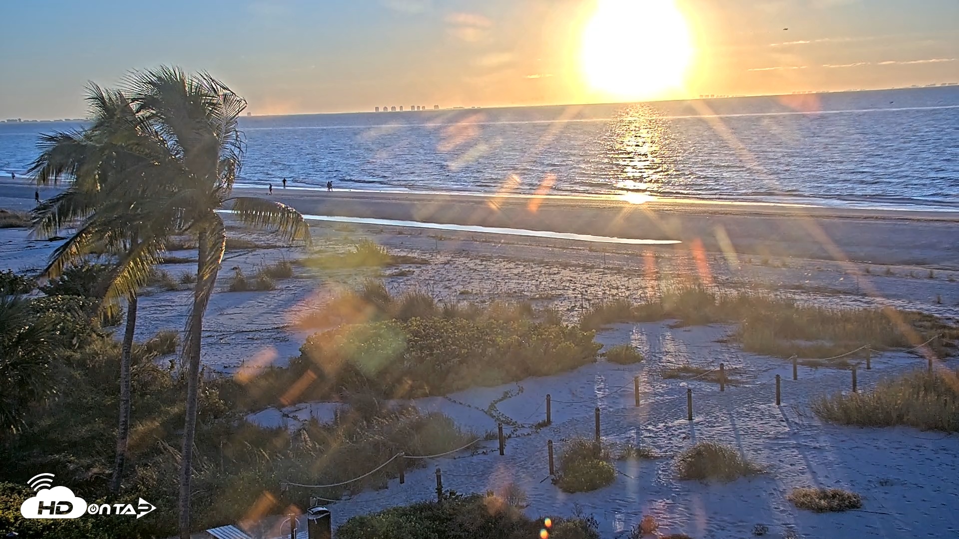 Snapshot of Oceans Reach Sanibel Island Live Cam taken Jan 3, 2026, 7:32am EST